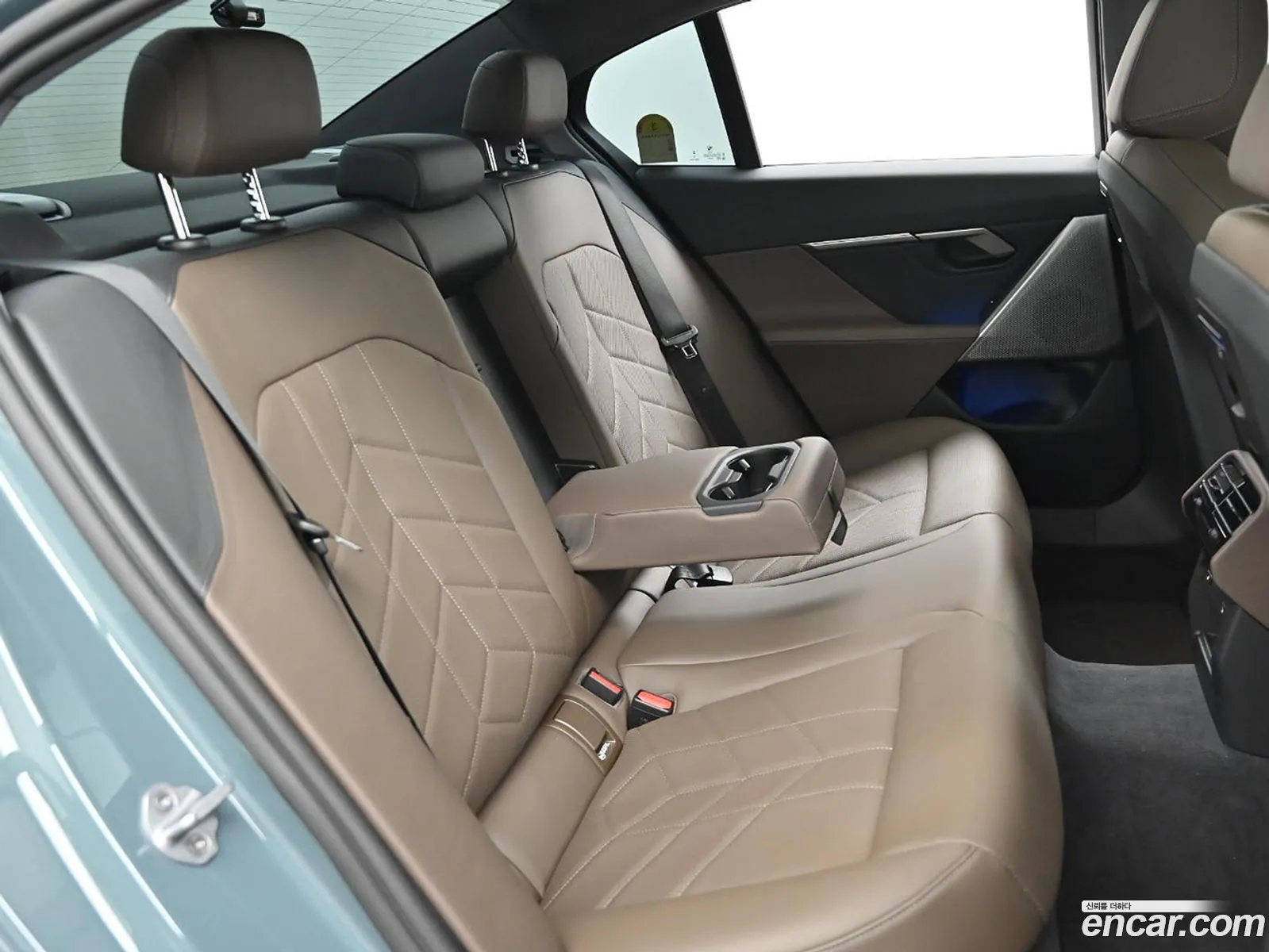BMW 5 Series 2025 — 9