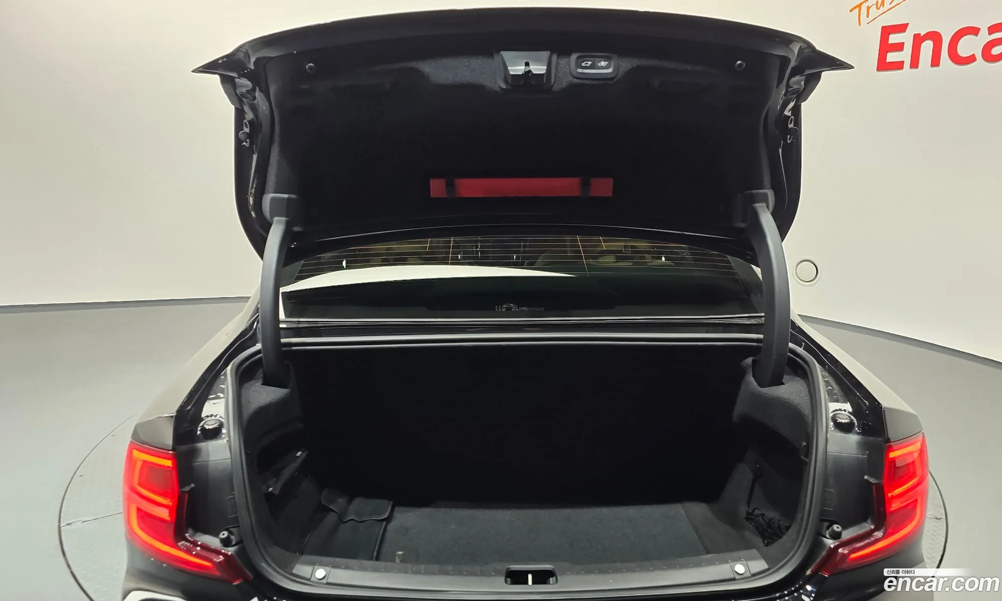 Volvo S90 2019 — 10