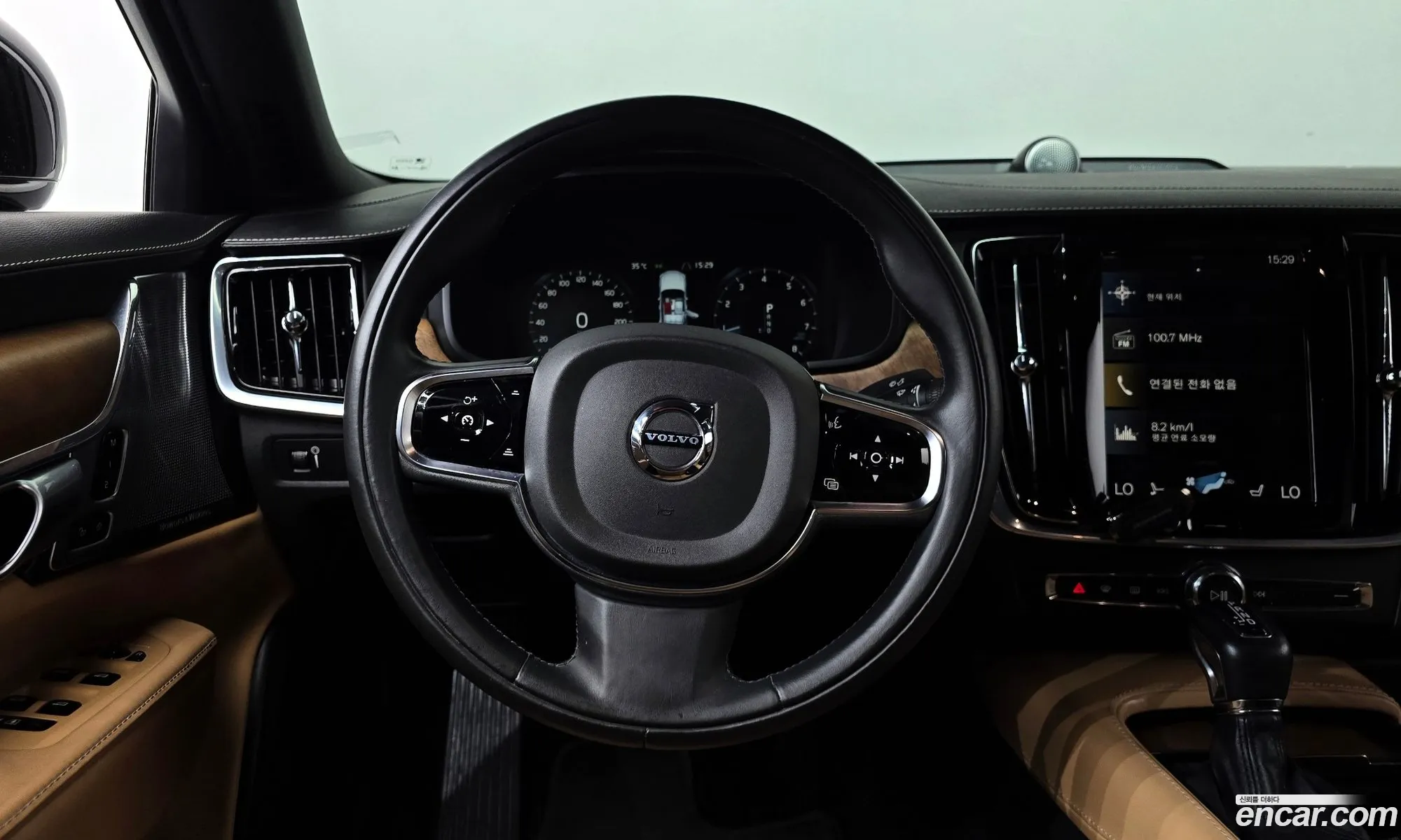 Volvo S90 2019 — 13