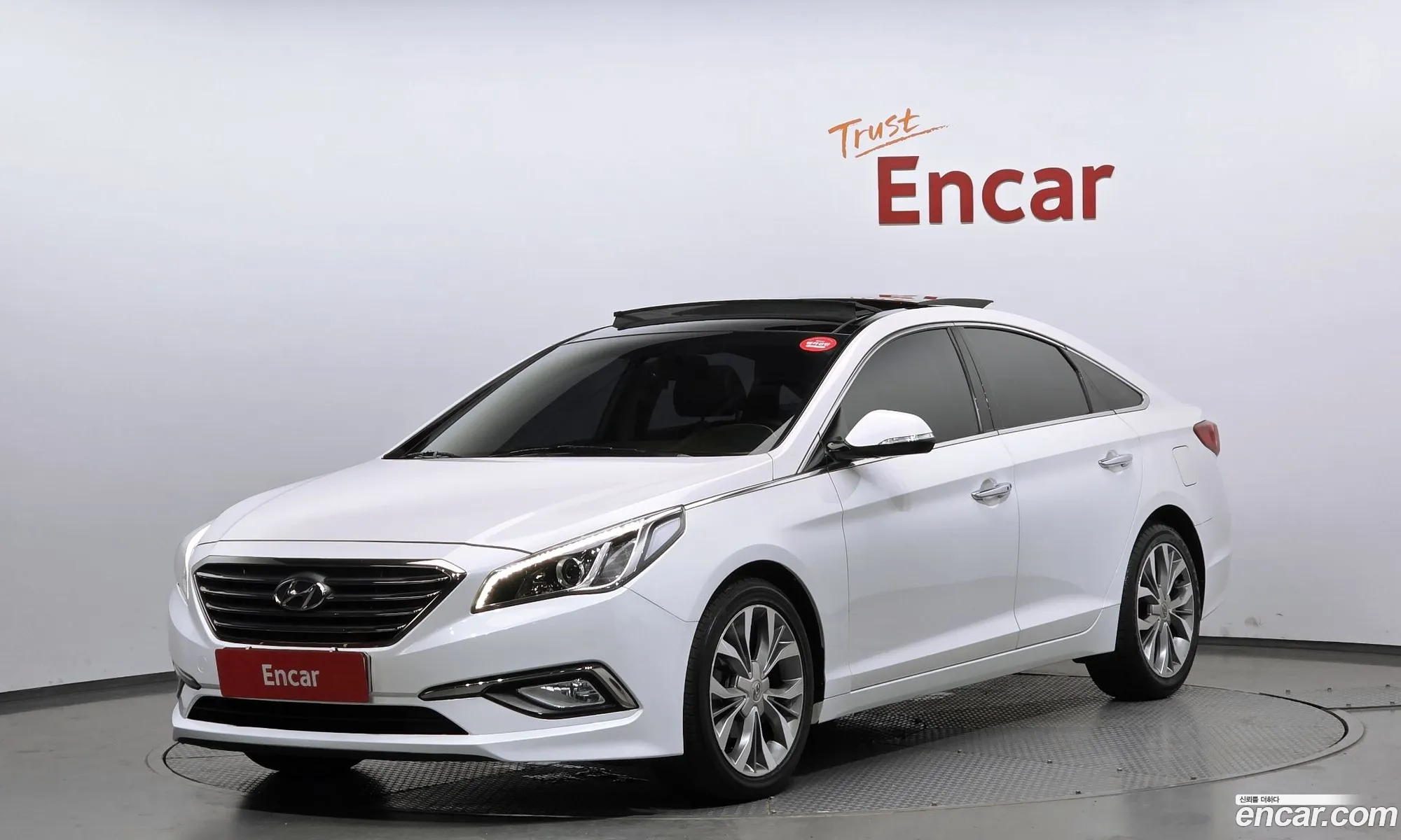 Hyundai LF Sonata 2016 — 19