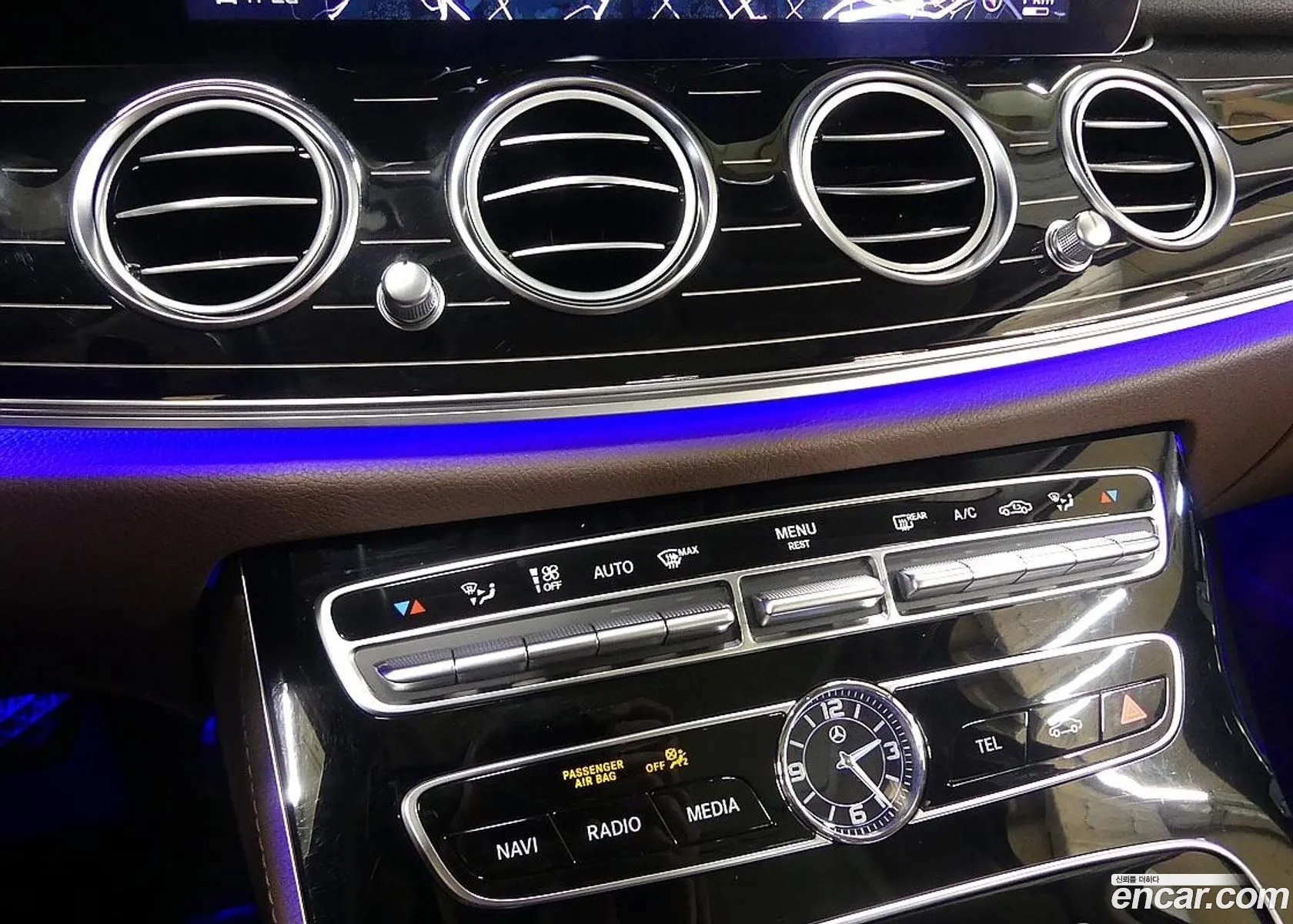 Mercedes-Benz E-Class W213 2019 — 15