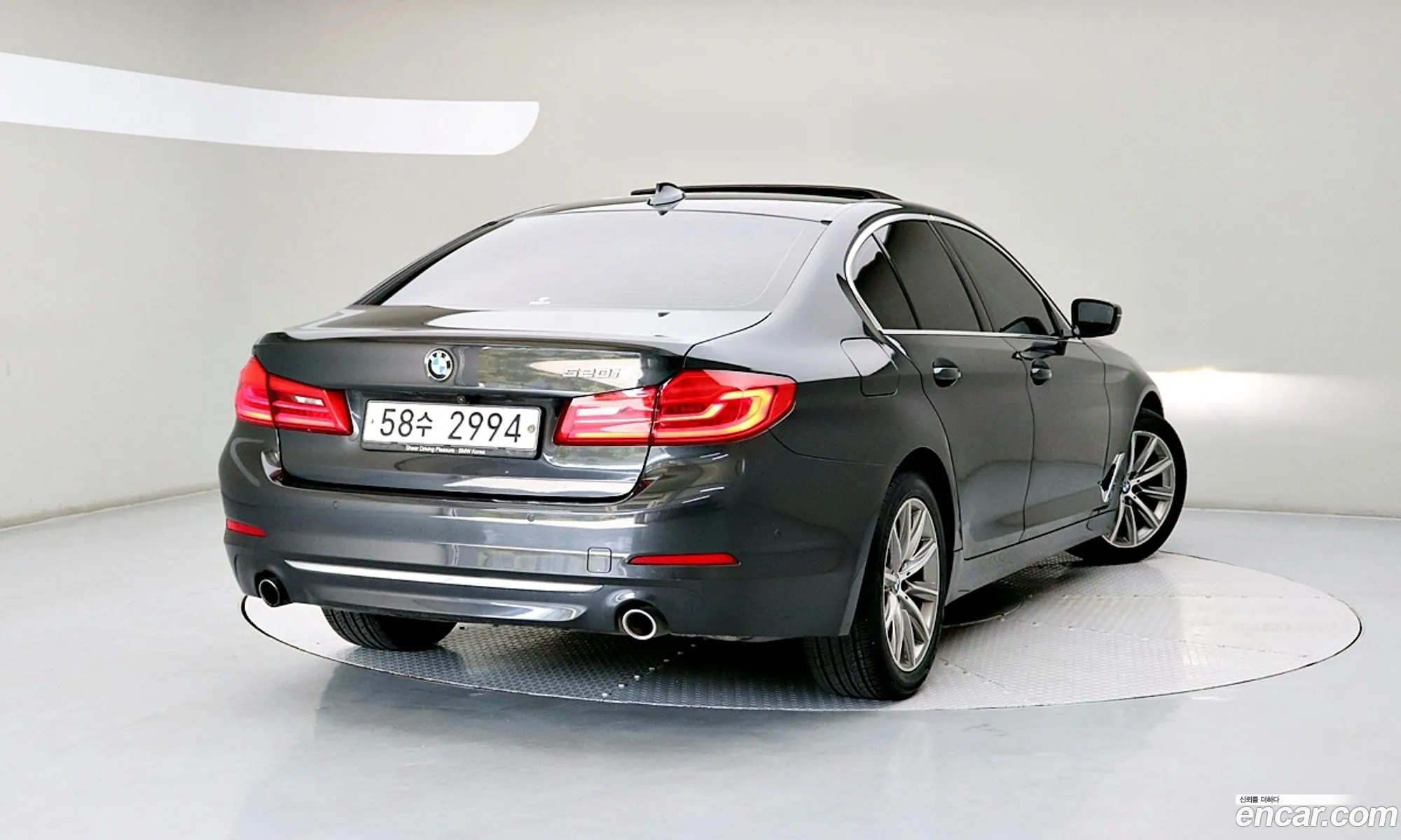 BMW 5 Series 2019 — 12