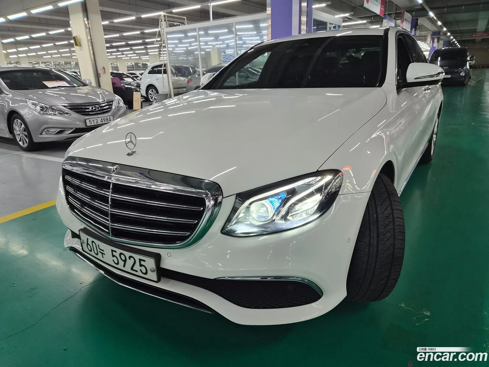 Mercedes-Benz E-Class W213 2019 — 15