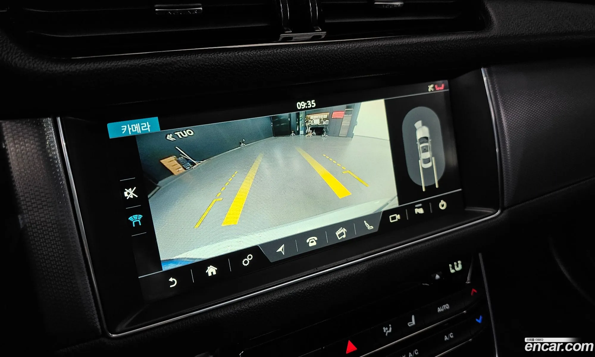 Jaguar XF 2017 — 16