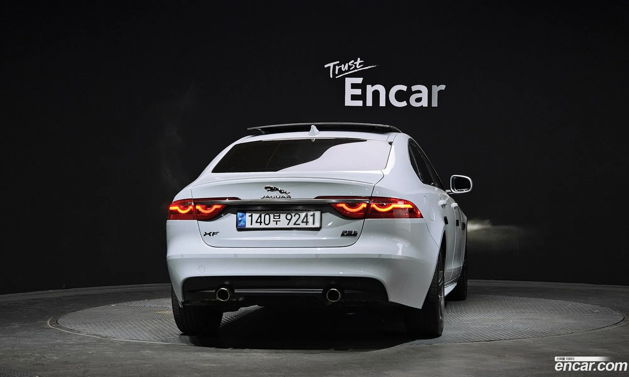 Jaguar XF 2017 — 20