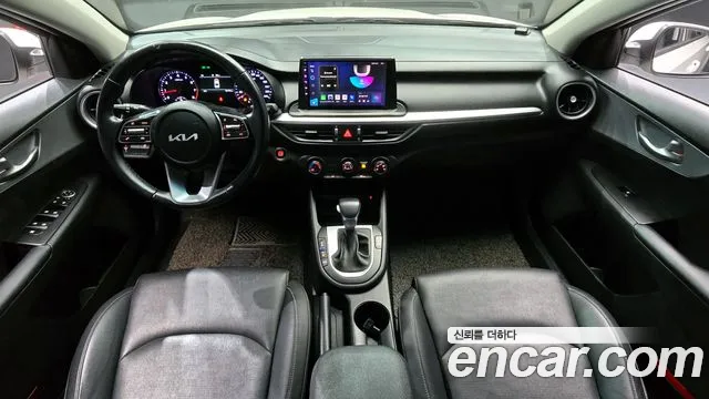 Kia K3 2022 — 4