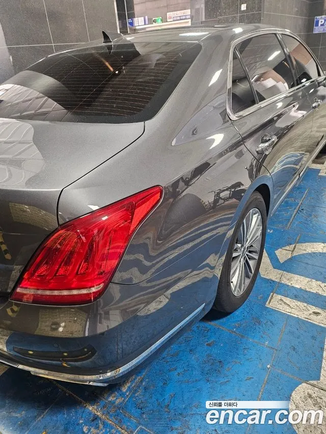 Genesis EQ900 2016 — 3