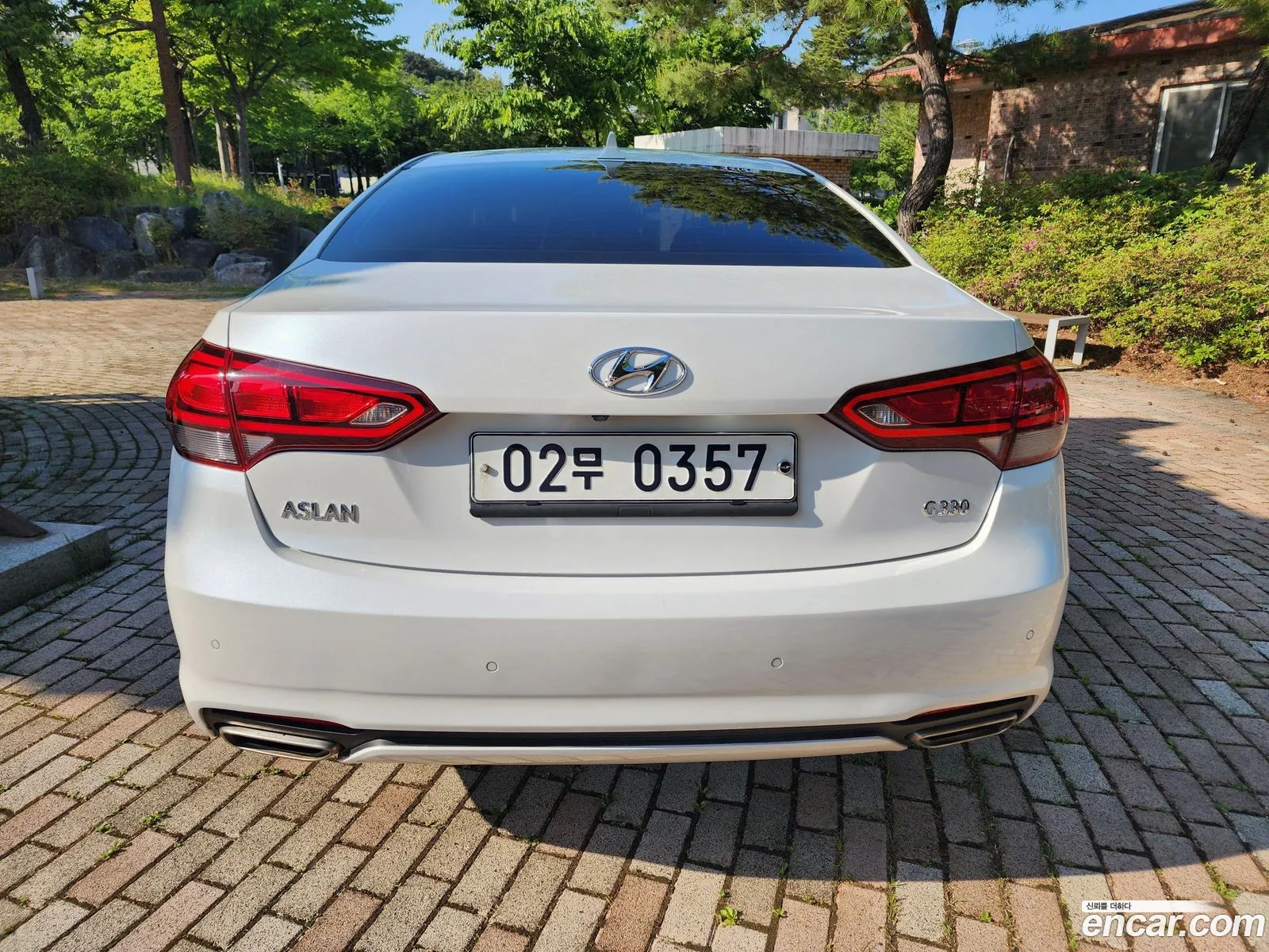 Hyundai Aslan 2015 — 18