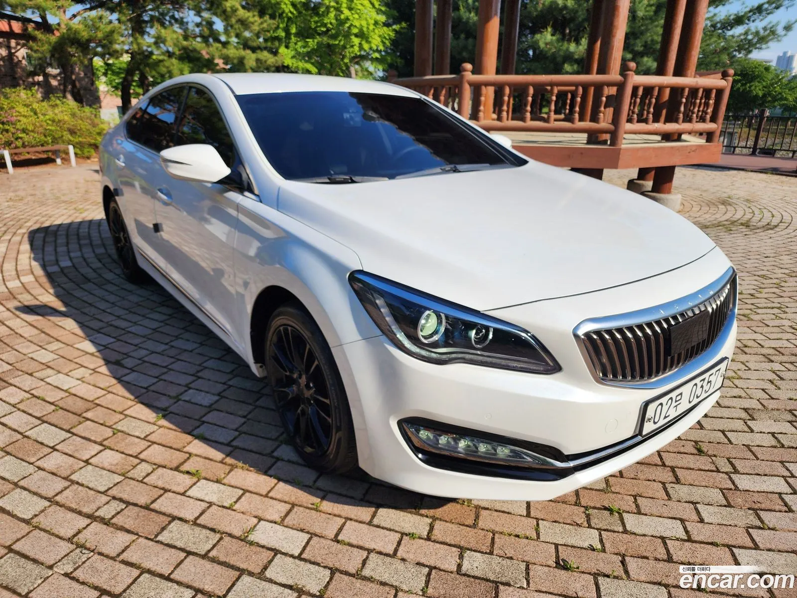 Hyundai Aslan 2015 — 2