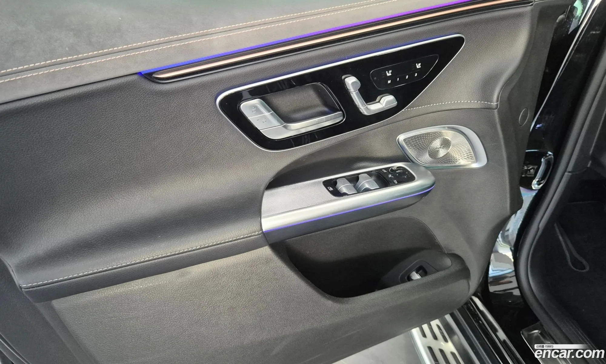 Mercedes-Benz EQE SUV X294 2023 — 18