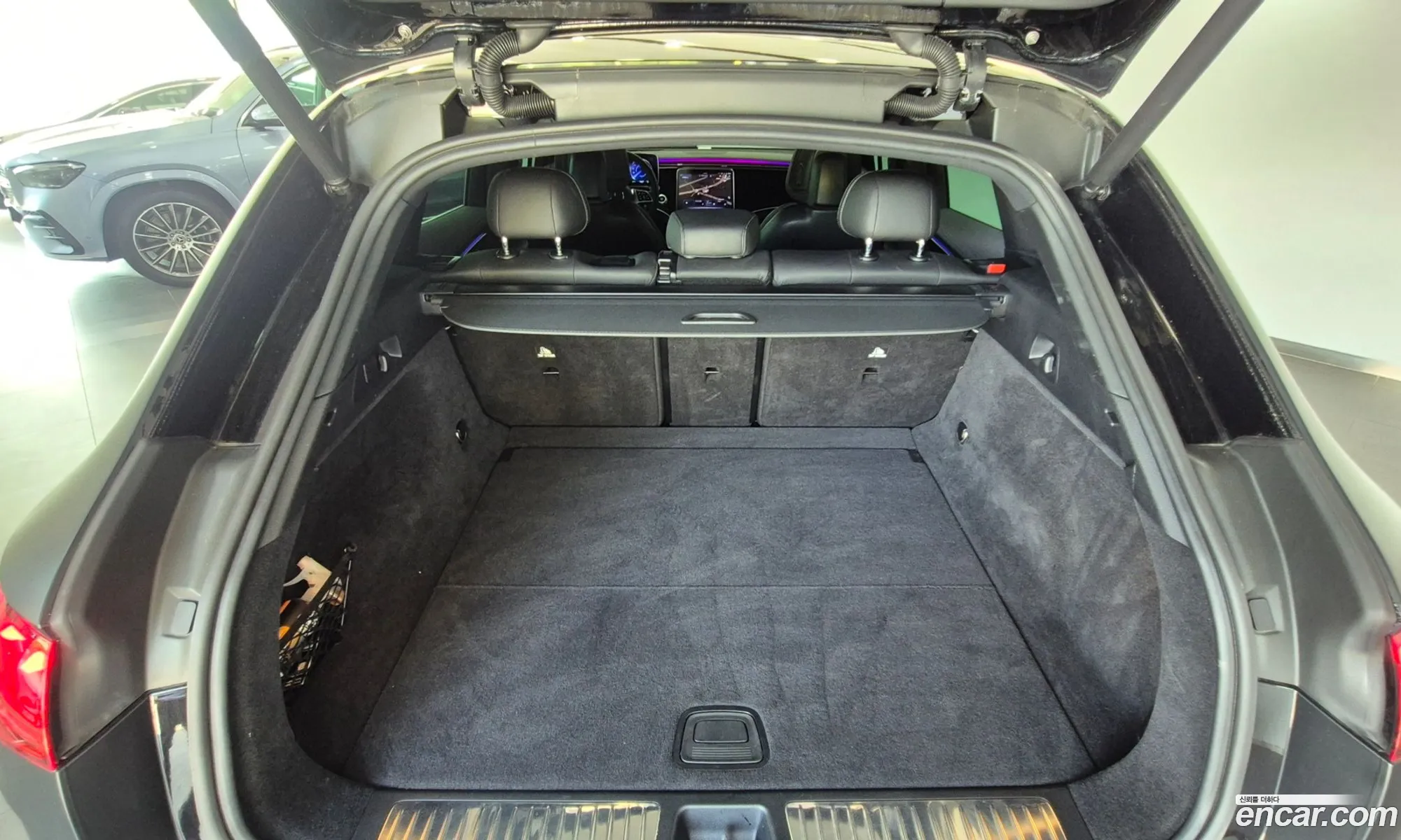 Mercedes-Benz EQE SUV X294 2023 — 11
