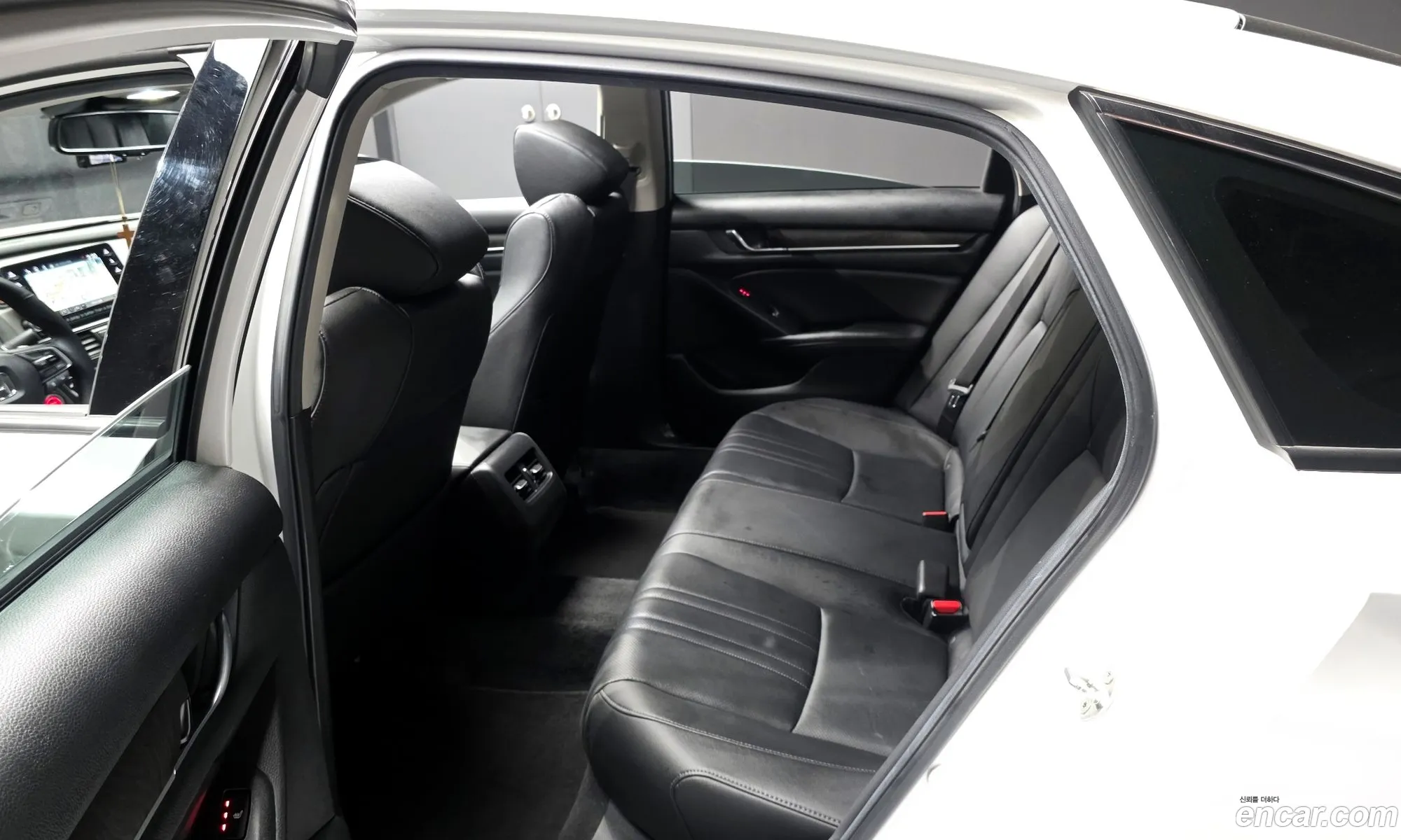 Honda Accord 10th Gen 2019 — 25