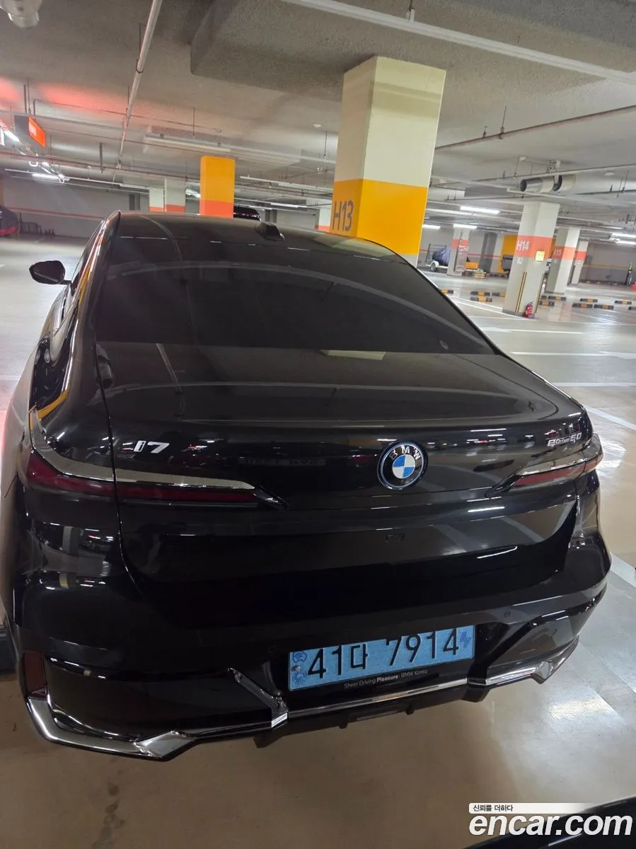 BMW i7 2024 — 2