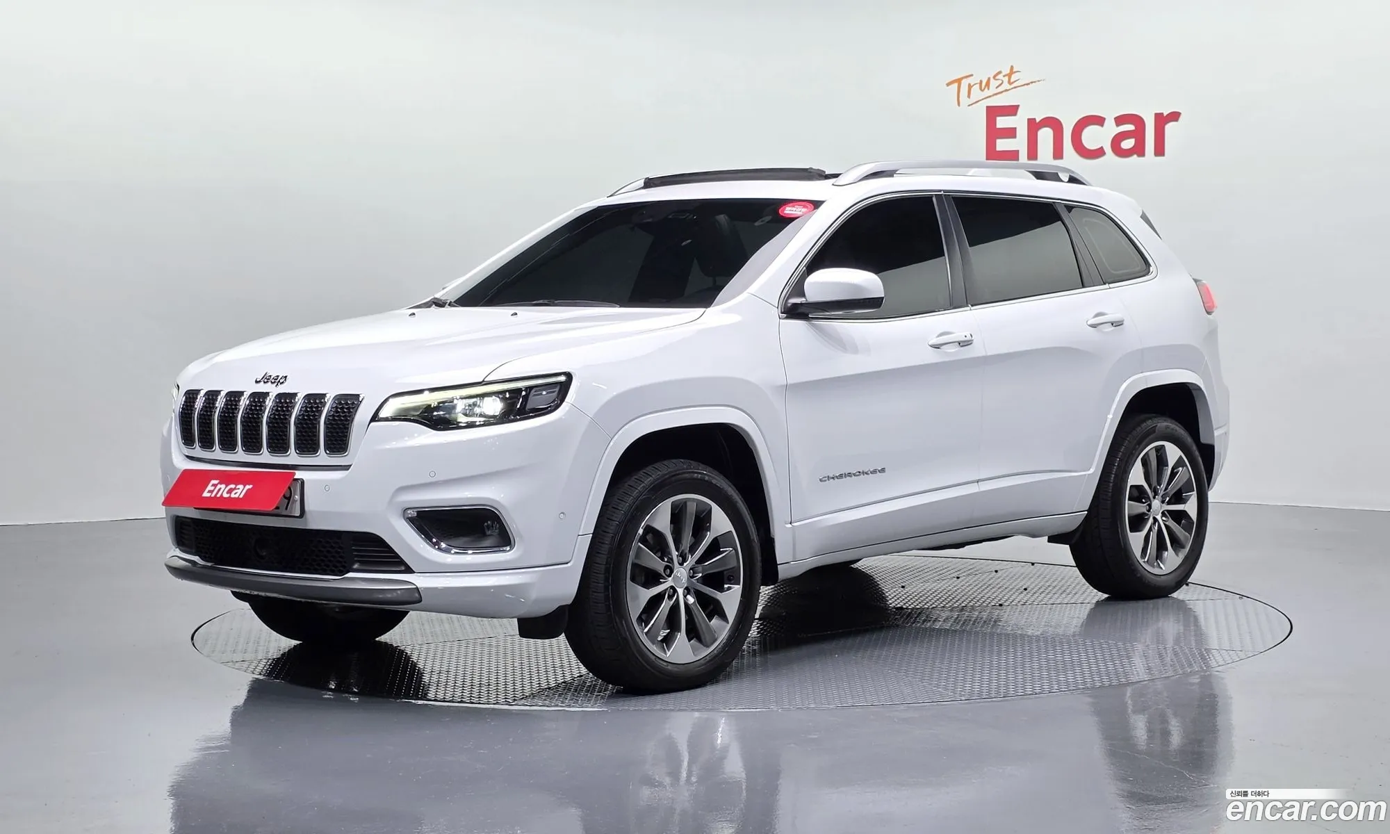 Jeep Cherokee 2019 1C4PJMJU0KD382787 — 2