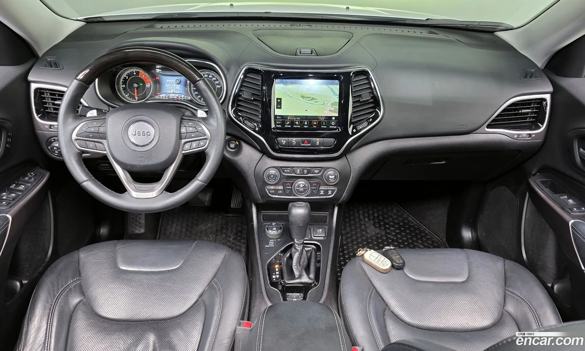 Jeep Cherokee 2019 1C4PJMJU0KD382787 — 4