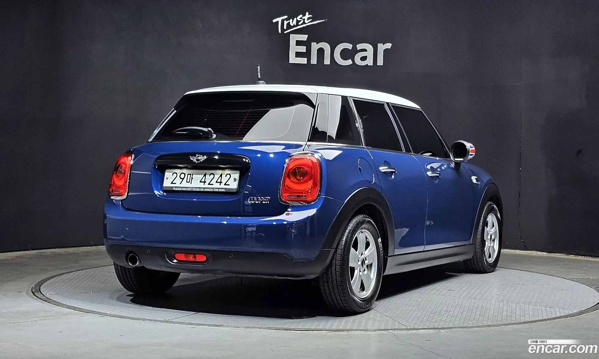Mini Cooper 2018 WMWXU110XJ2H33606 — 17