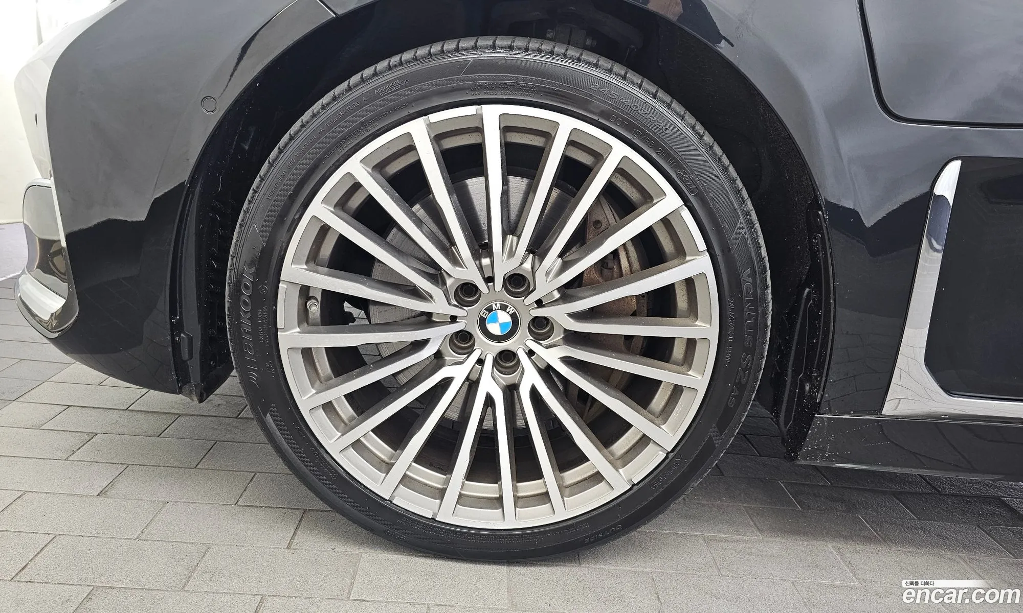 BMW 7 Series 2020 WBA7D6106MCF43927 — 19