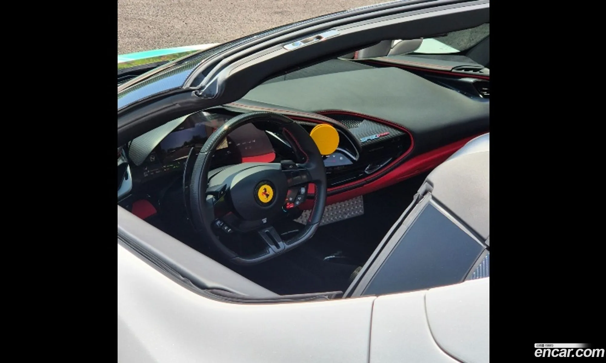 Ferrari SF90 Spider 2023 — 19