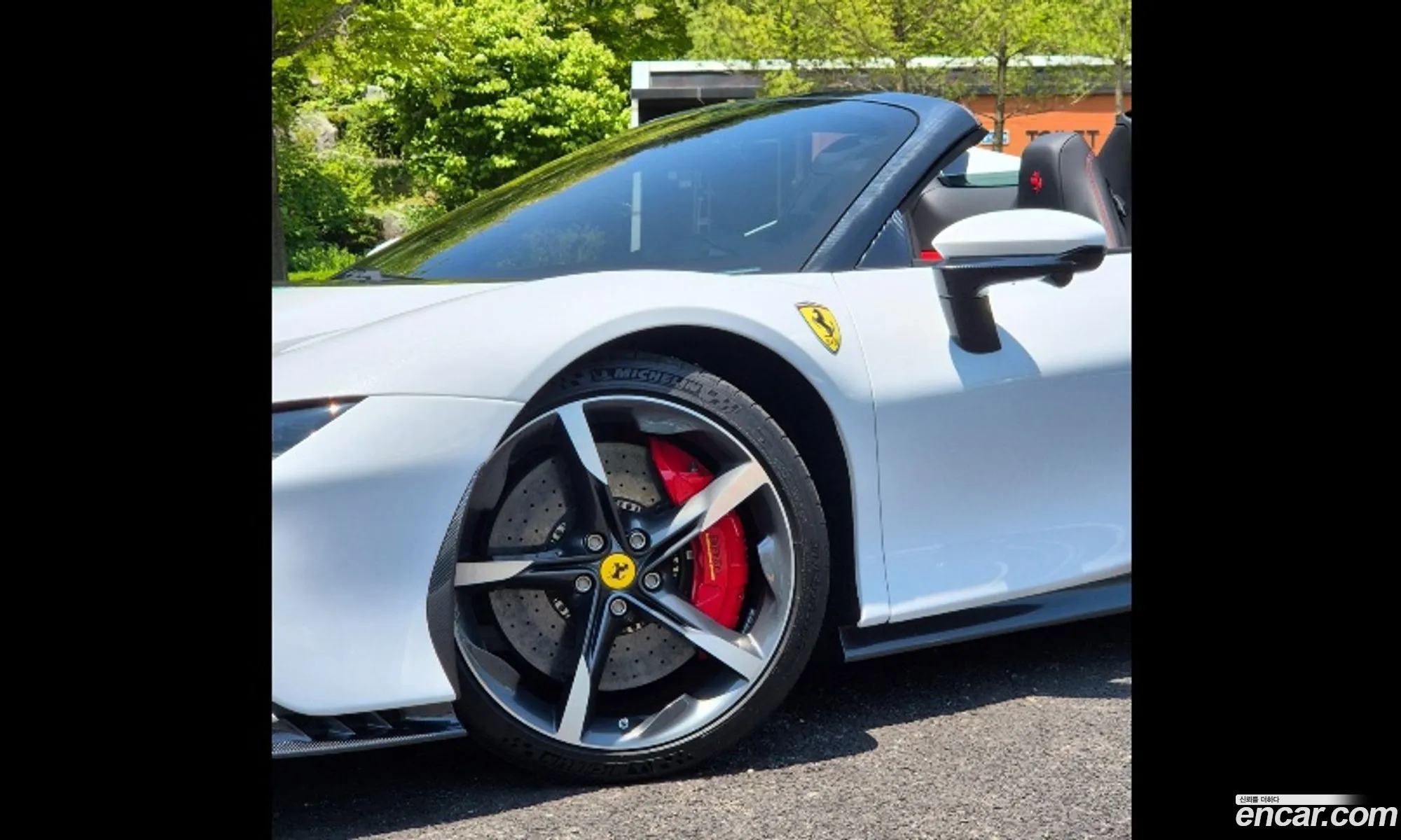 Ferrari SF90 Spider 2023 — 12