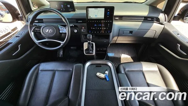 Hyundai Staria 2023 — 4