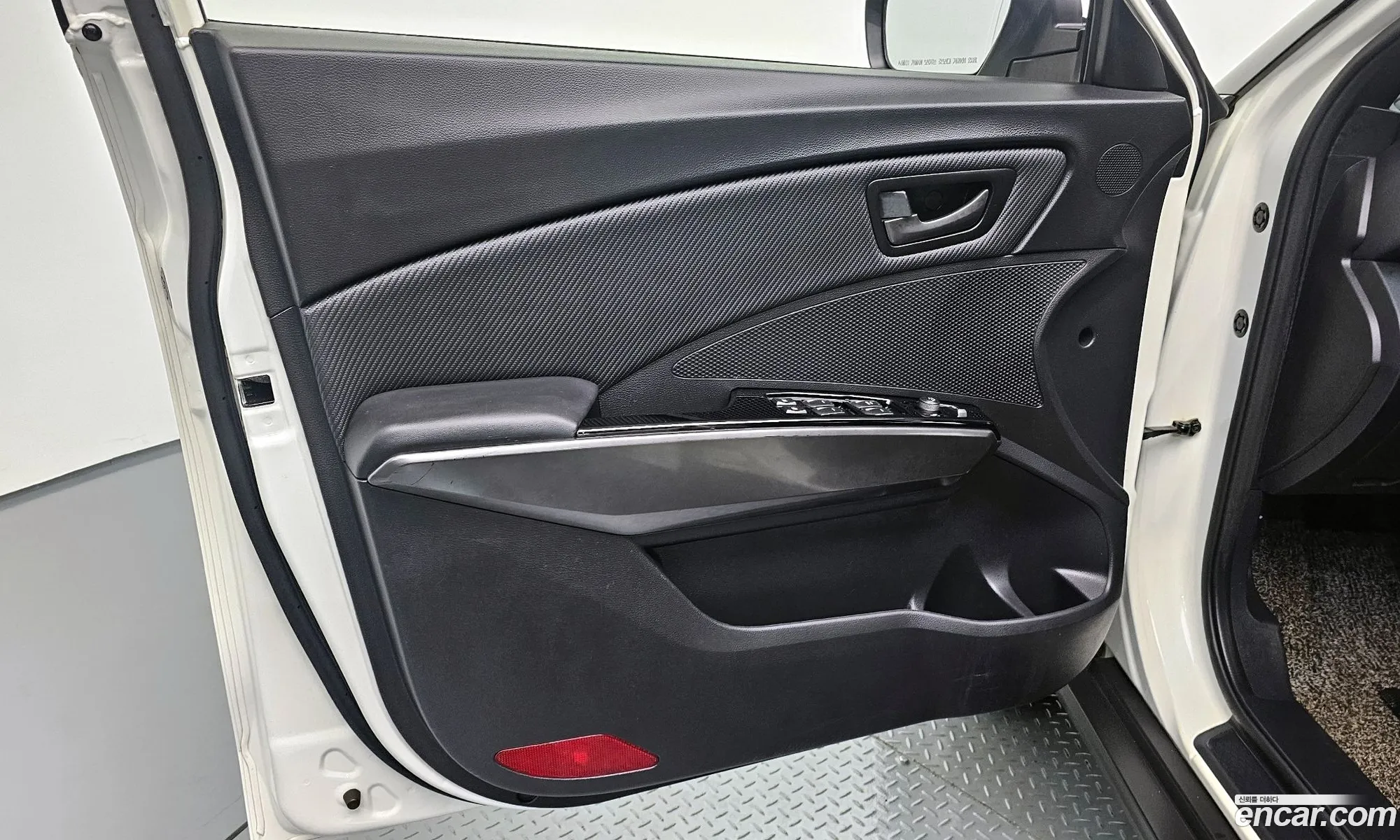 KG Mobility (SsangYong) Tivoli 2020 — 21