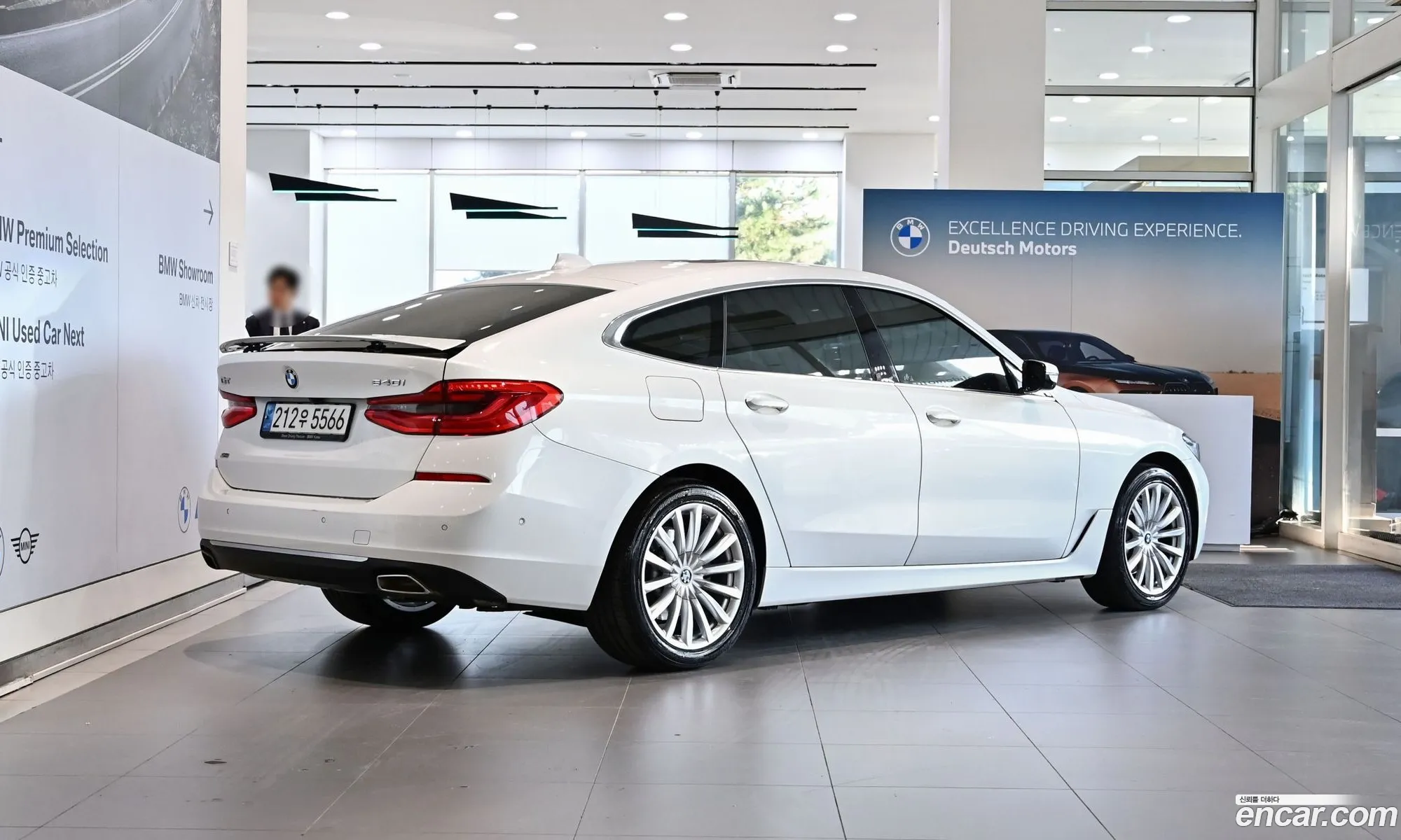 BMW 6 Series GT 2023 — 18