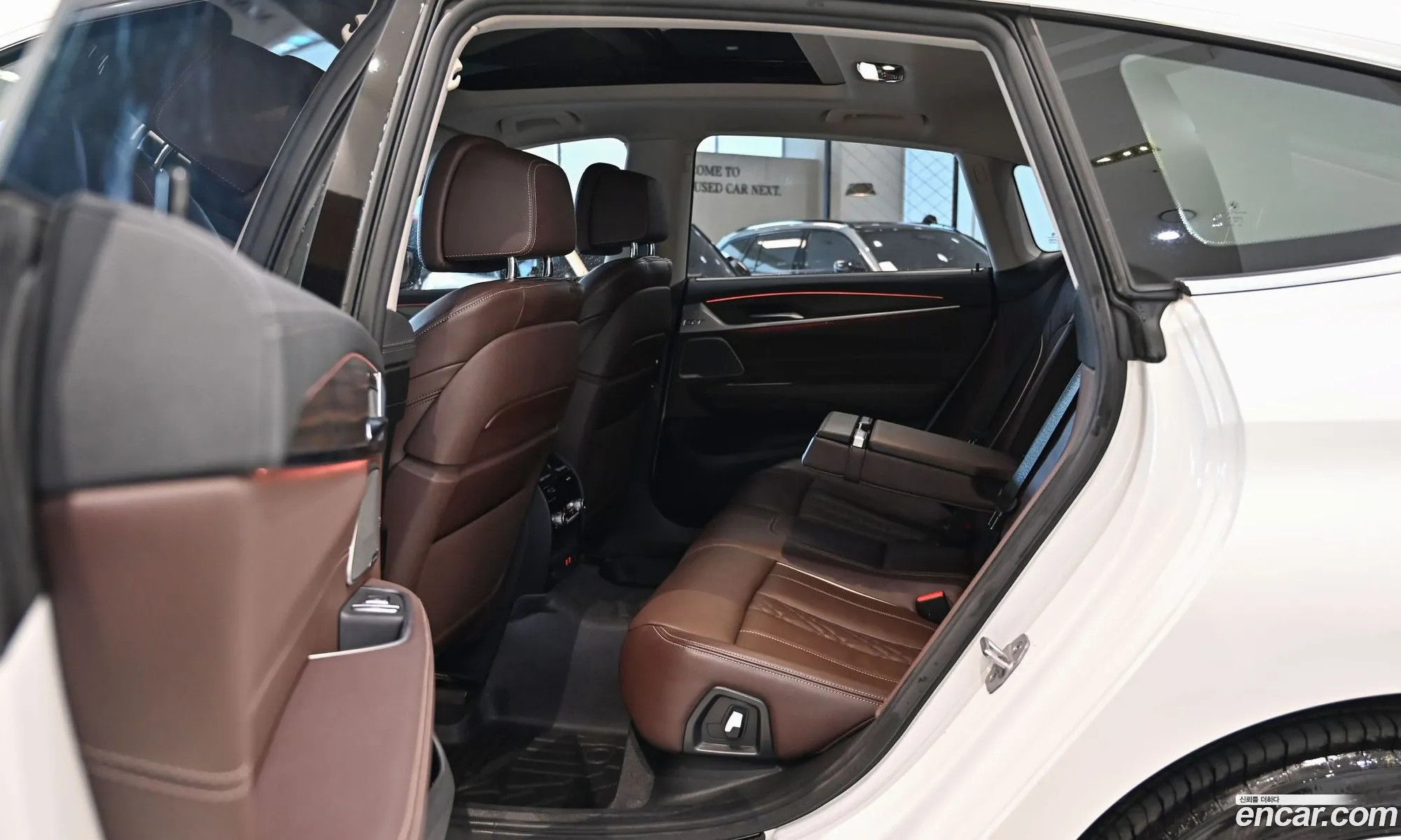 BMW 6 Series GT 2023 — 6