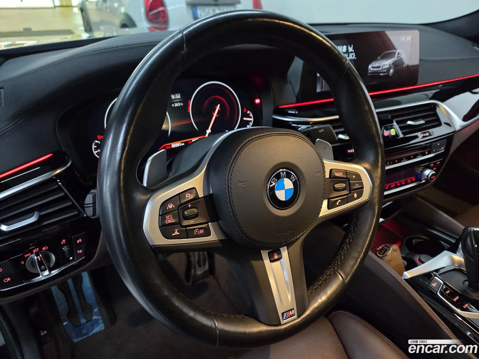BMW 5 Series 2019 — 19