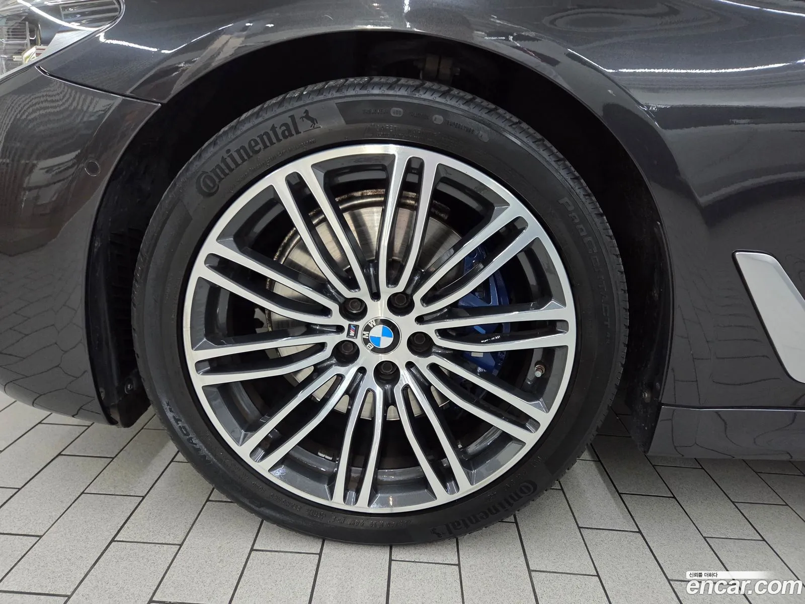 BMW 5 Series 2019 — 3