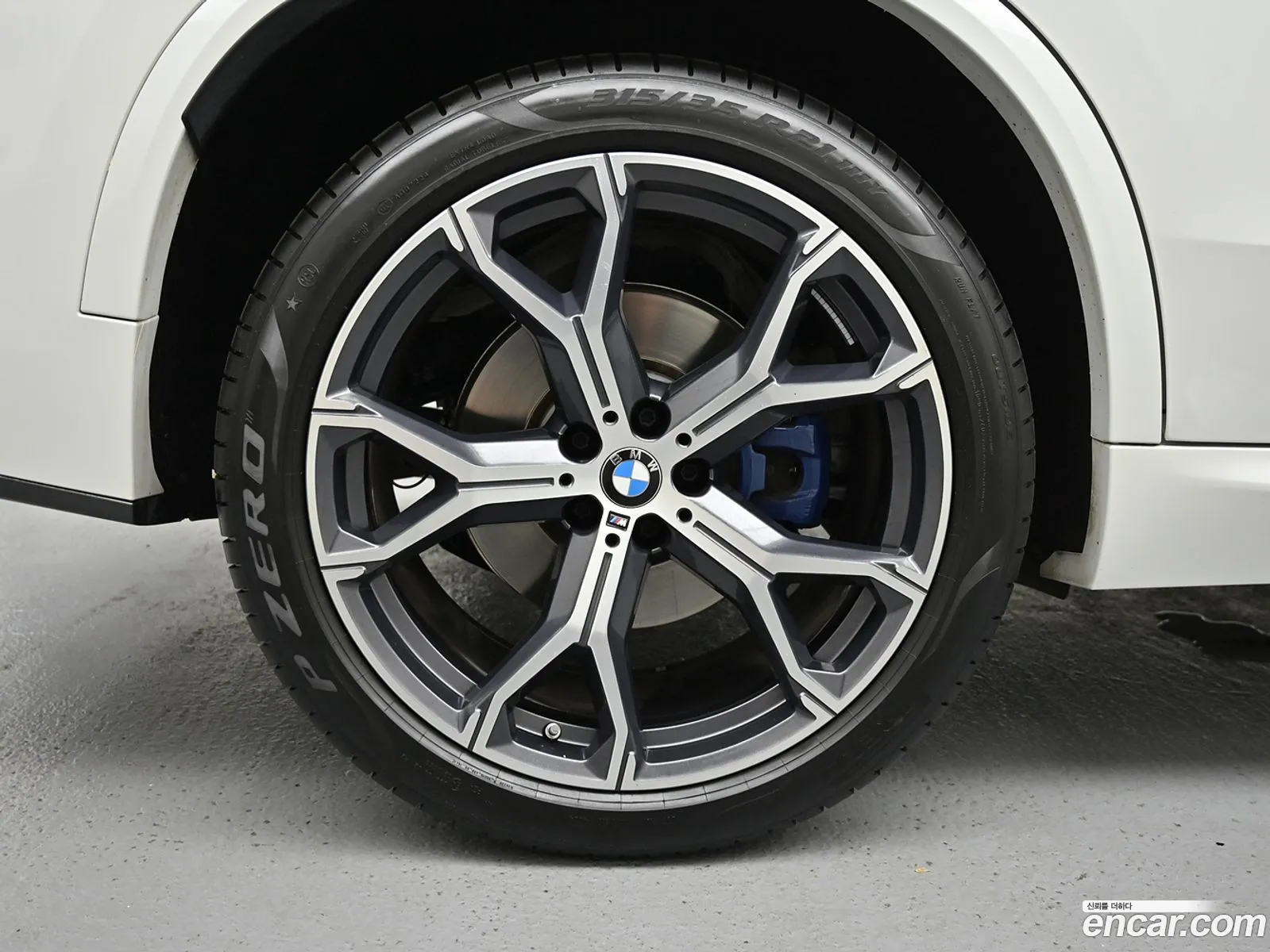 BMW X5 2025 — 11