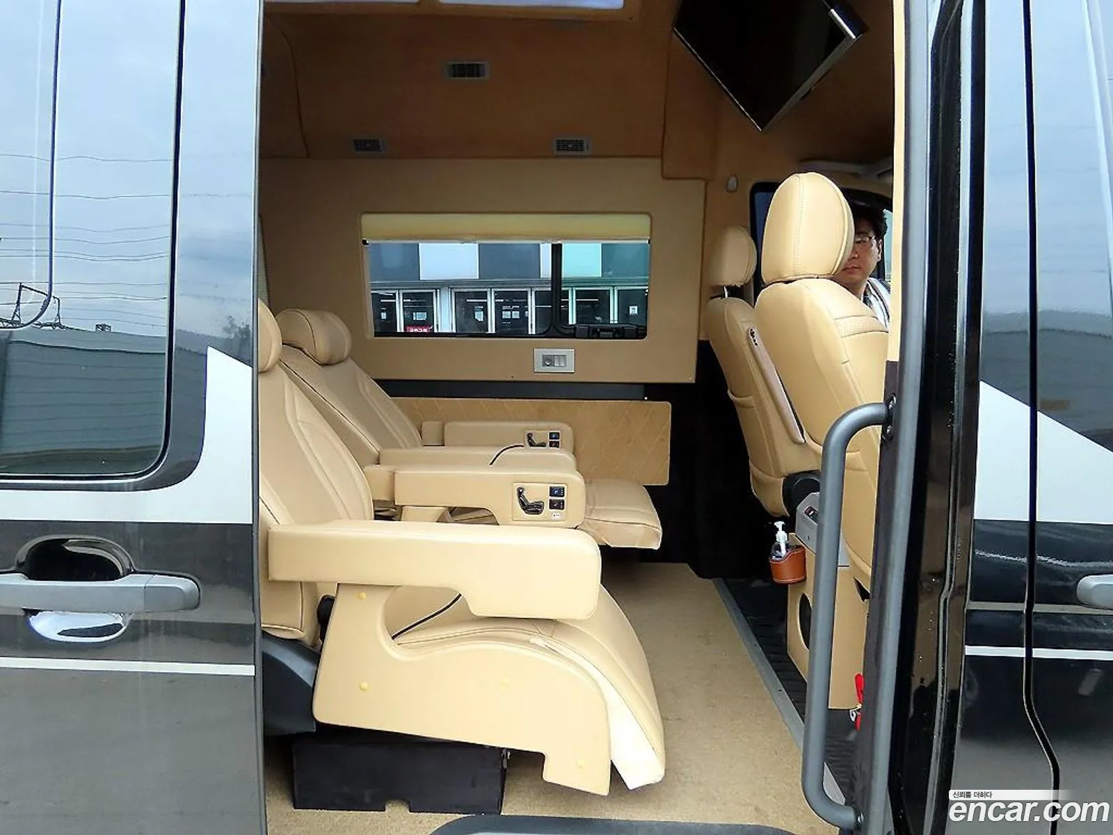Hyundai Solati 2017 — 12