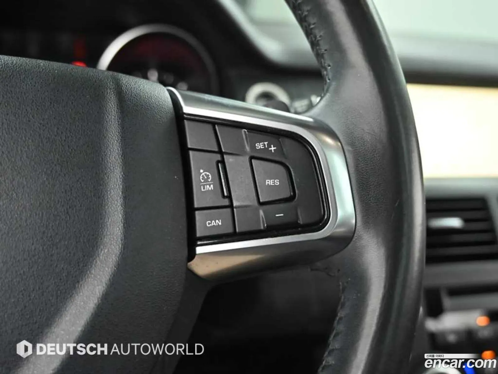 Land Rover Discovery Sport 2017 — 16