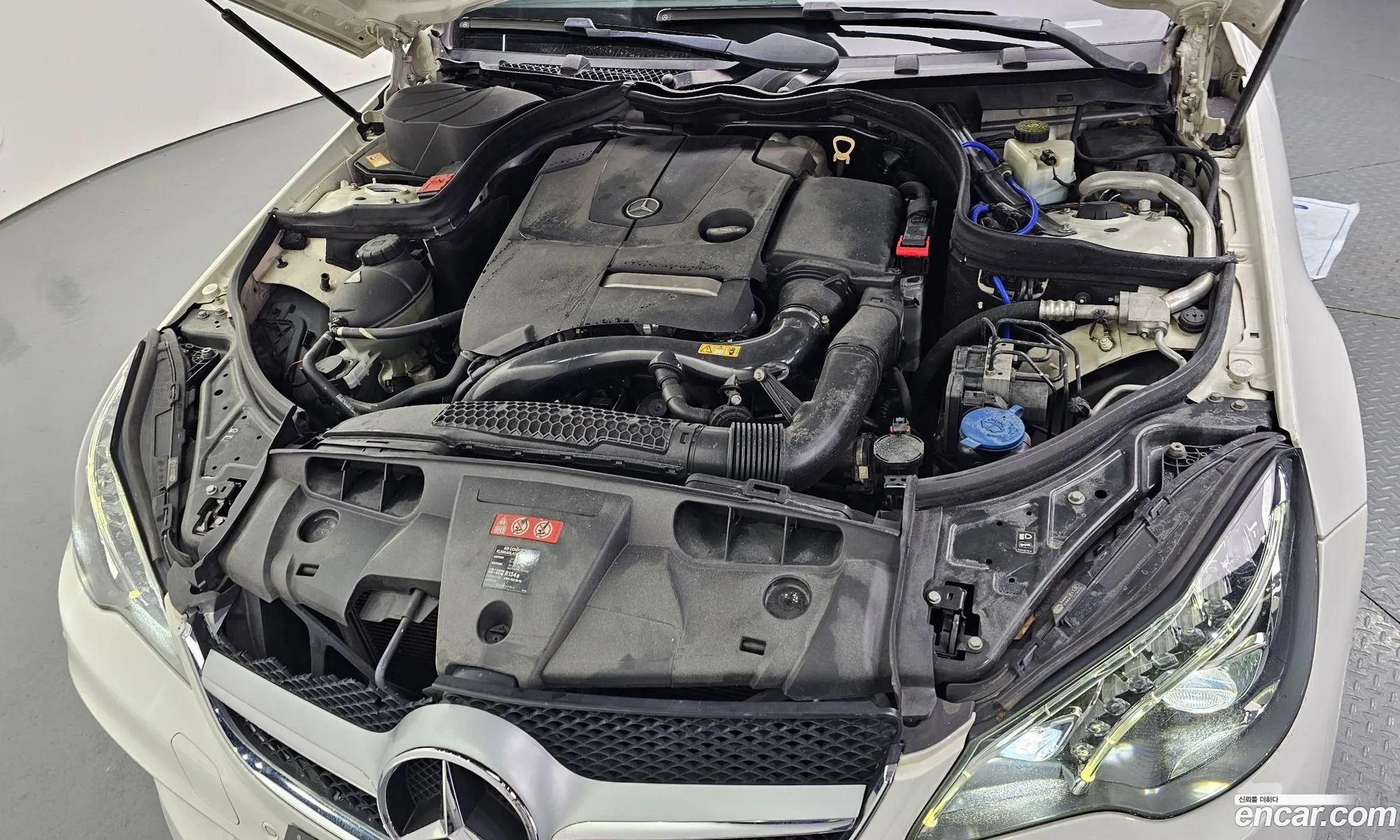 Mercedes-Benz E-Class W212 2014 WDDKK3EF6EF262293 — 13