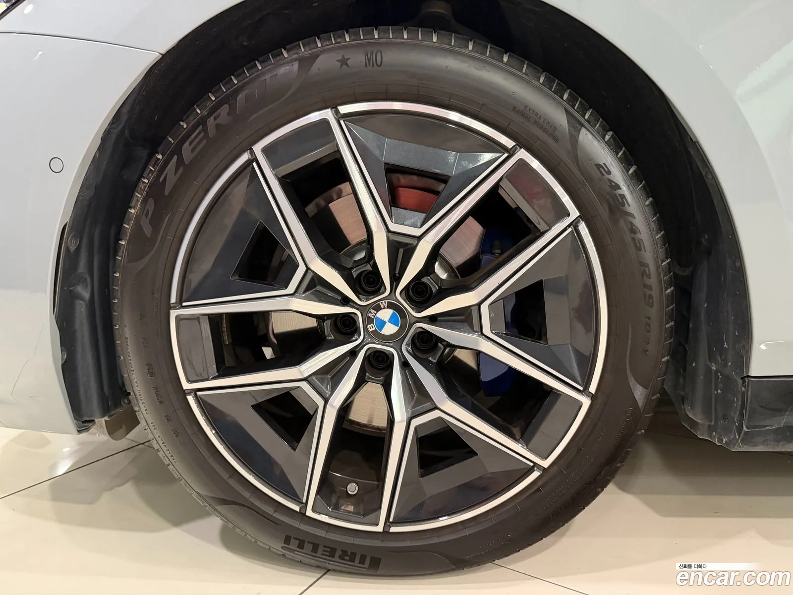 BMW 5 Series 2024 — 19
