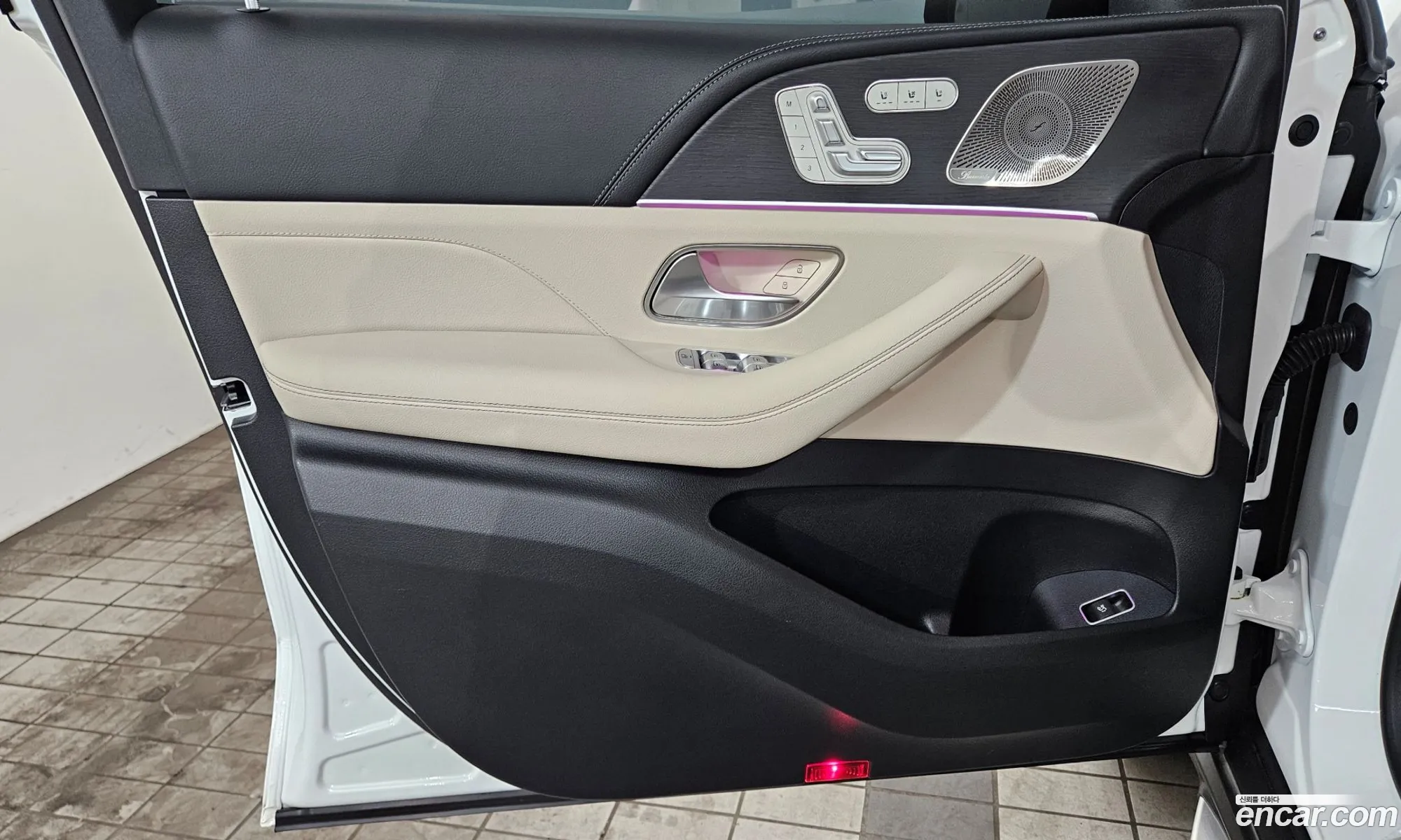 Mercedes-Benz GLE-Class W167 2025 — 11