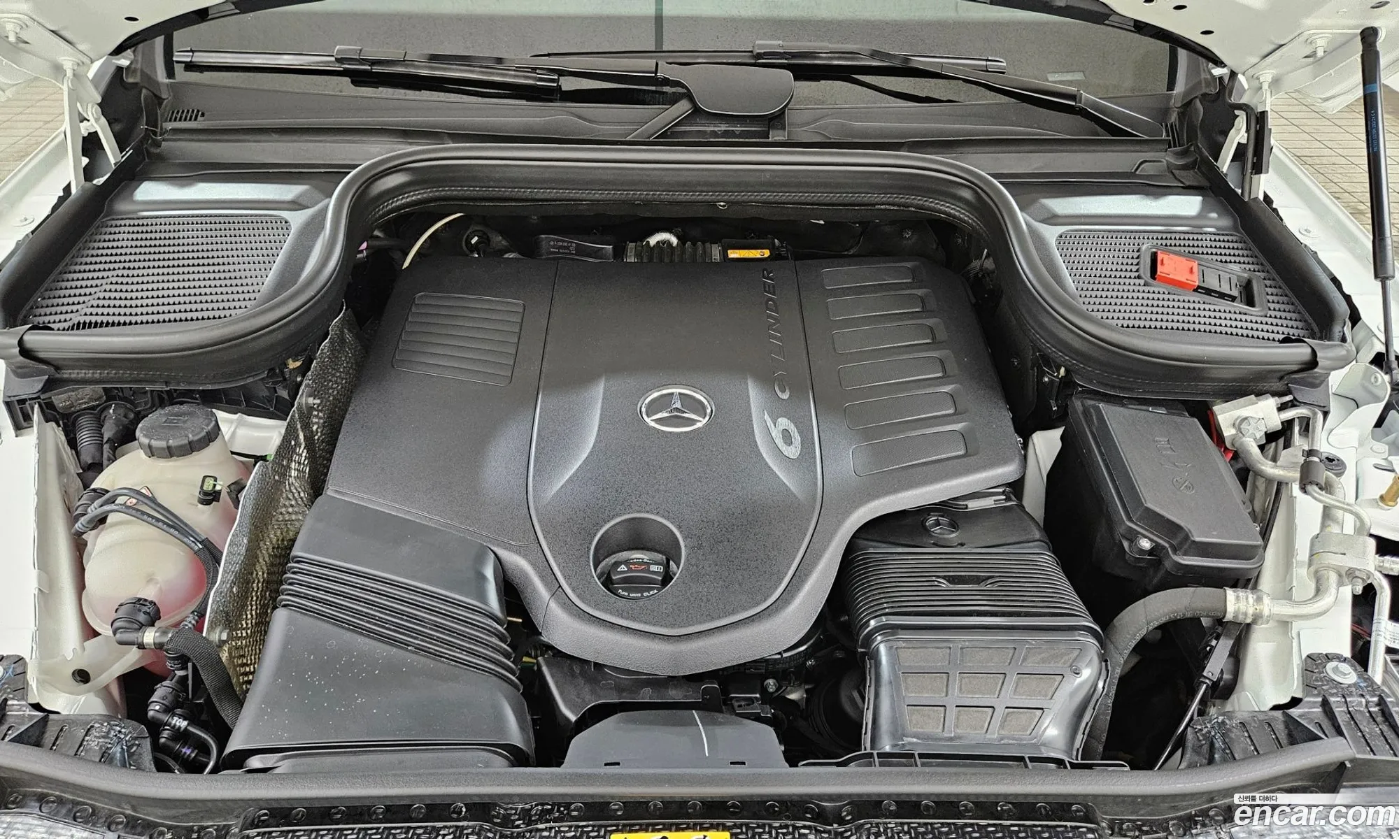 Mercedes-Benz GLE-Class W167 2025 — 13