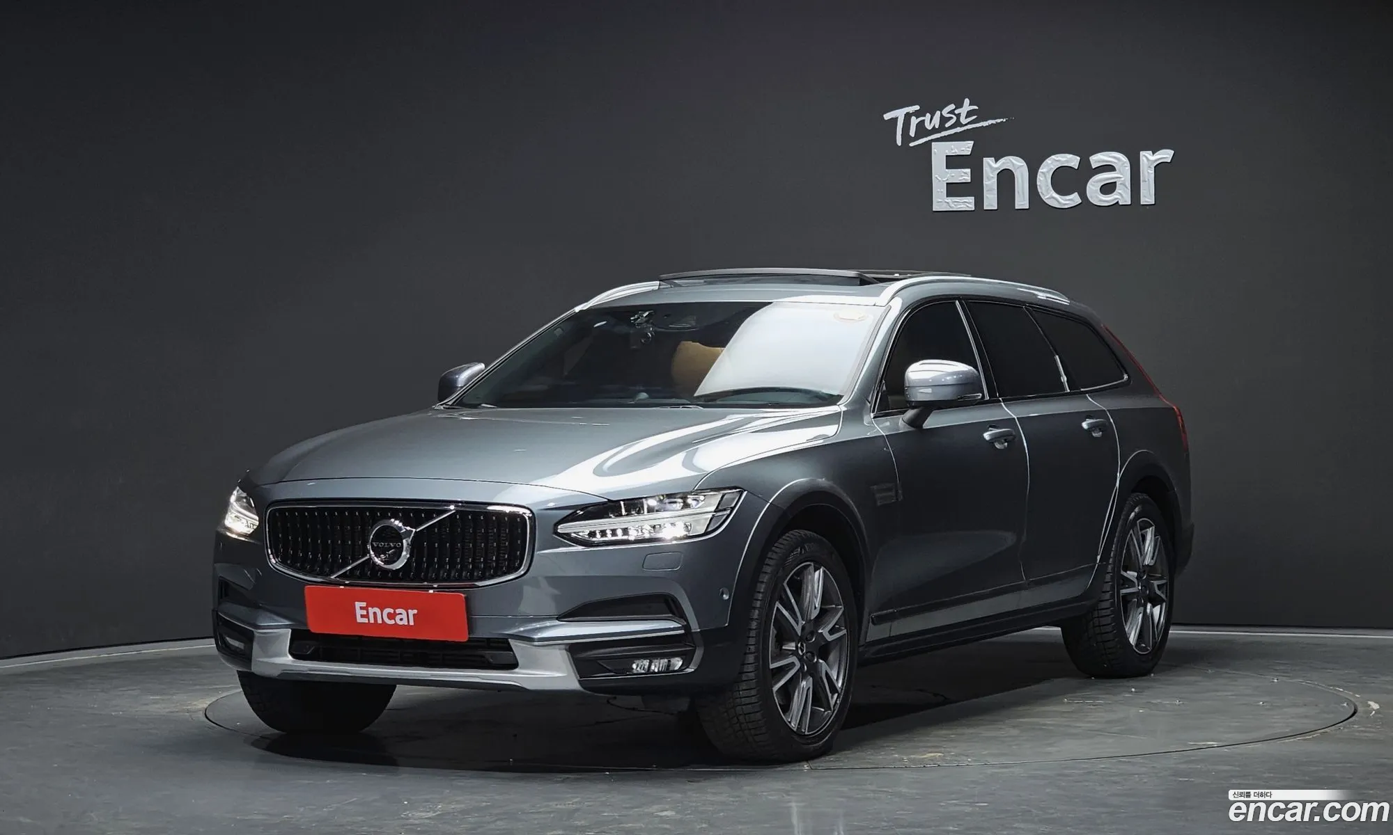 Volvo V90 Cross Country 2018 — 20