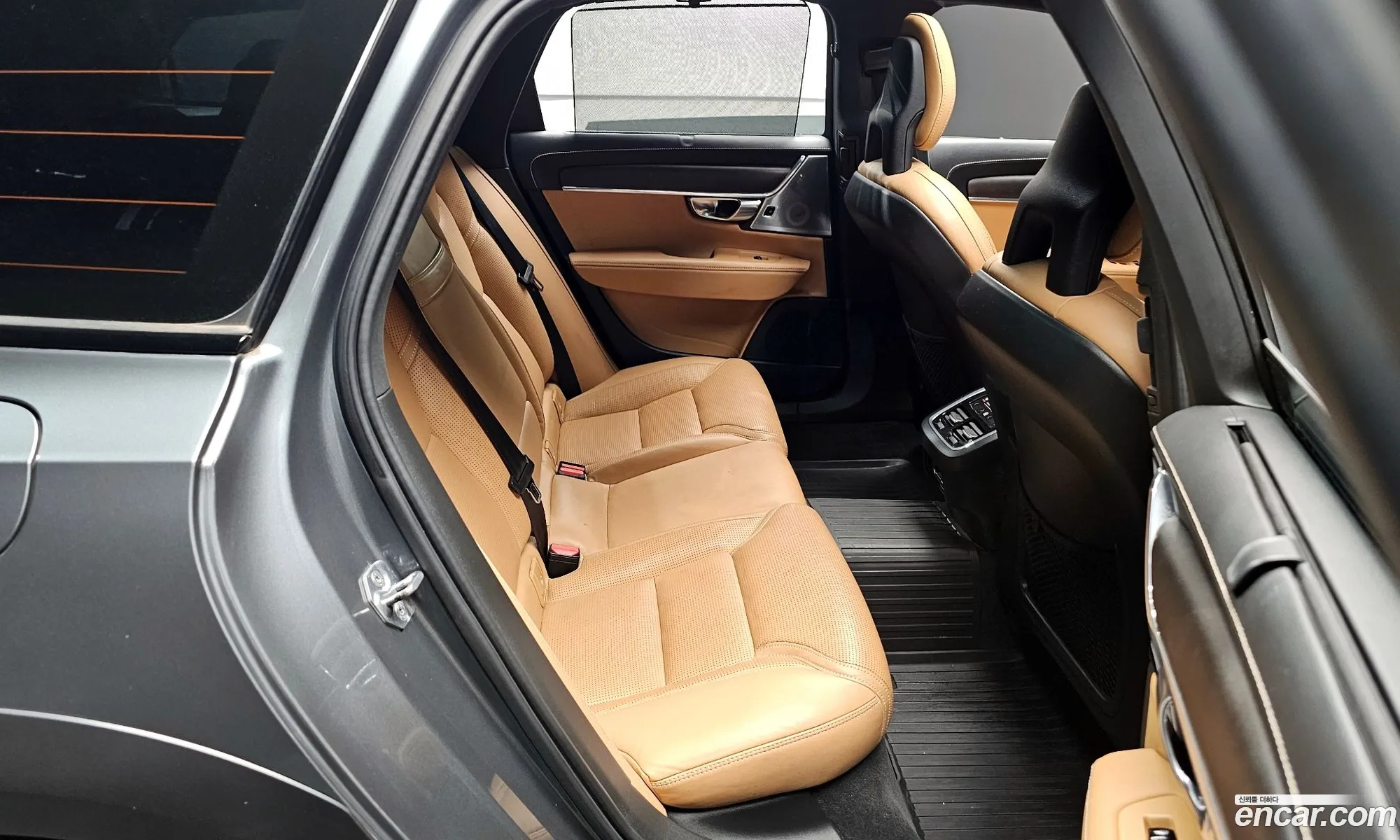 Volvo V90 Cross Country 2018 — 12