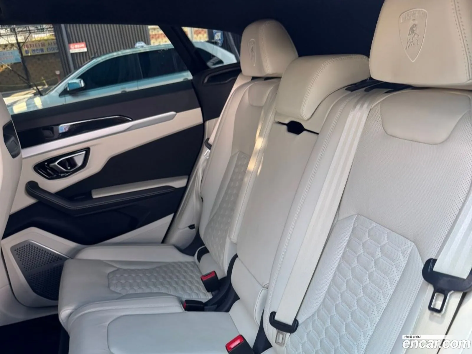 Lamborghini Urus 2020 — 12