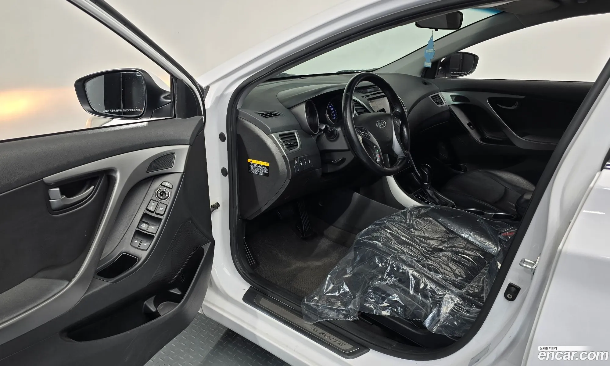 Hyundai Elantra 2015 — 10