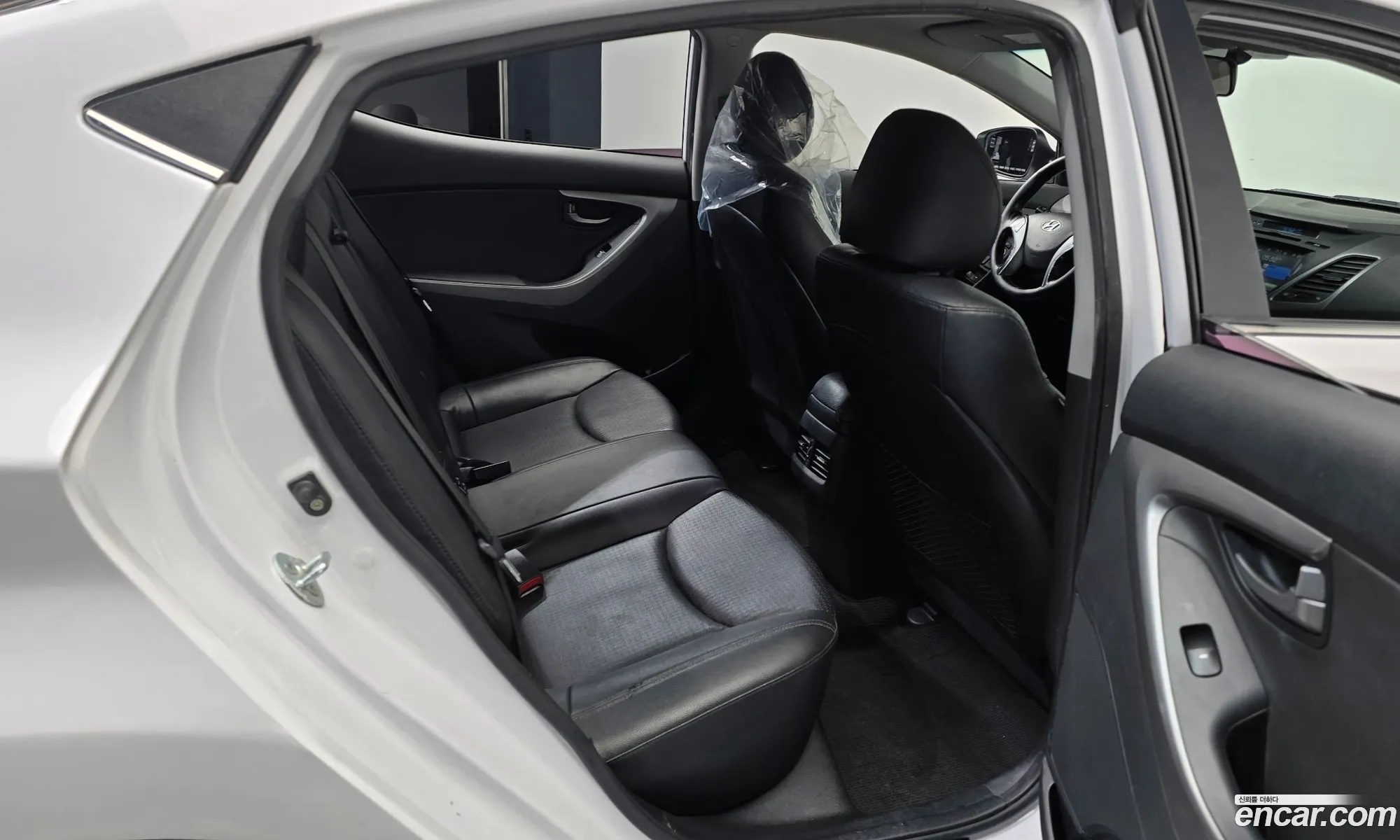 Hyundai Elantra 2015 — 8