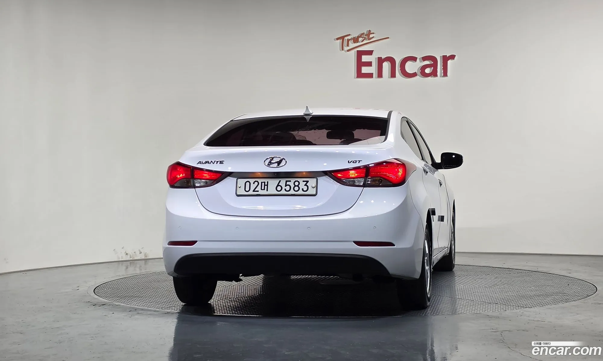 Hyundai Elantra 2015 — 4