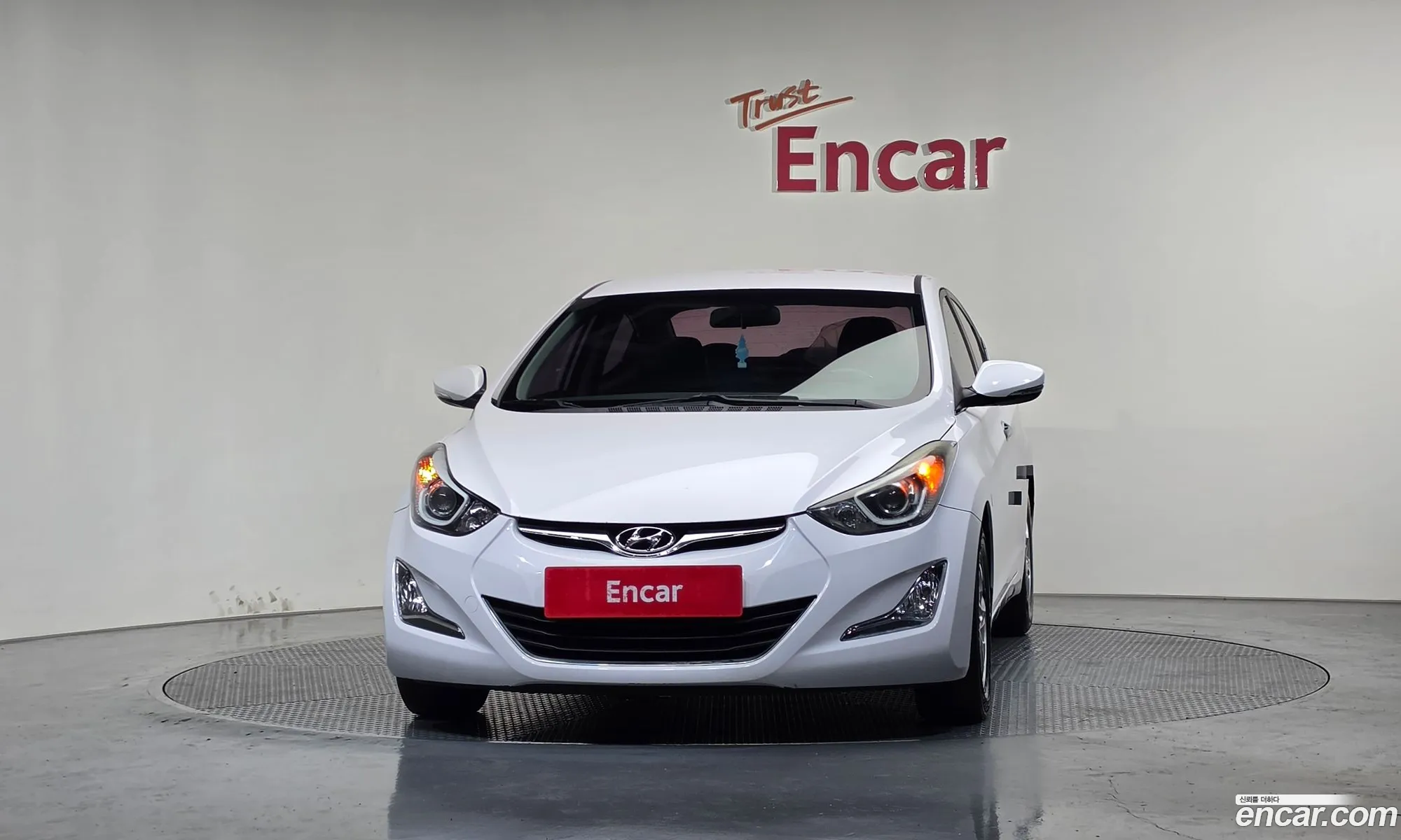 Hyundai Elantra 2015 — 17