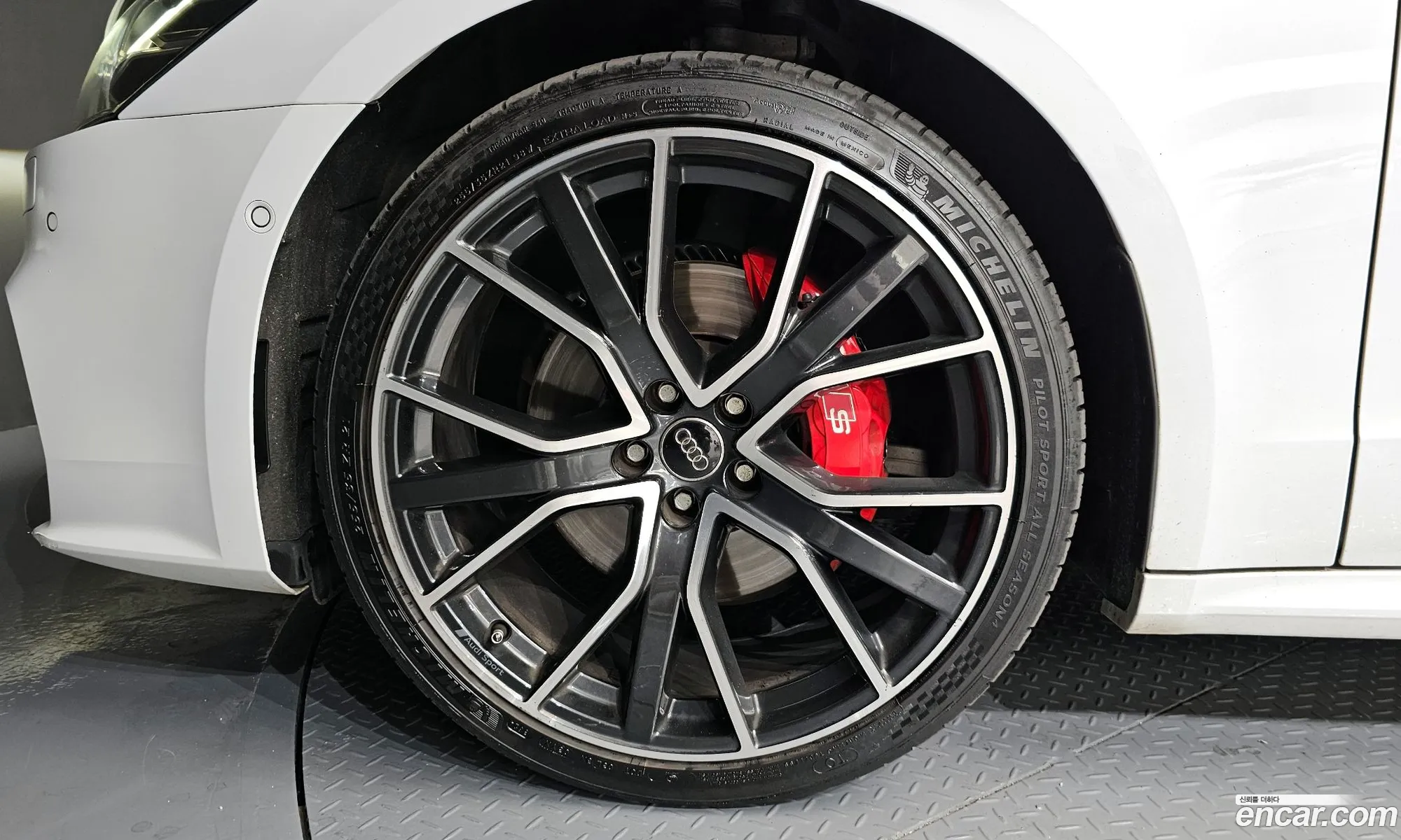 Audi A7 2022 WAUZZZF23NN021684 — 5
