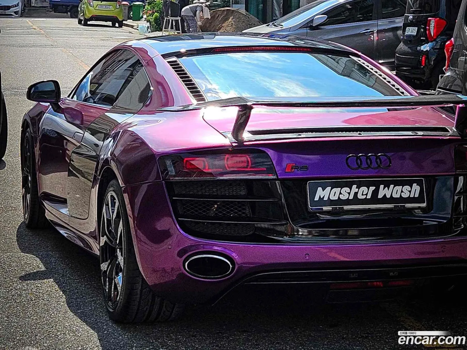 Audi R8 2010 — 7
