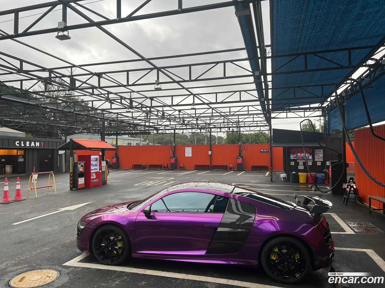Audi R8 2010 — 3