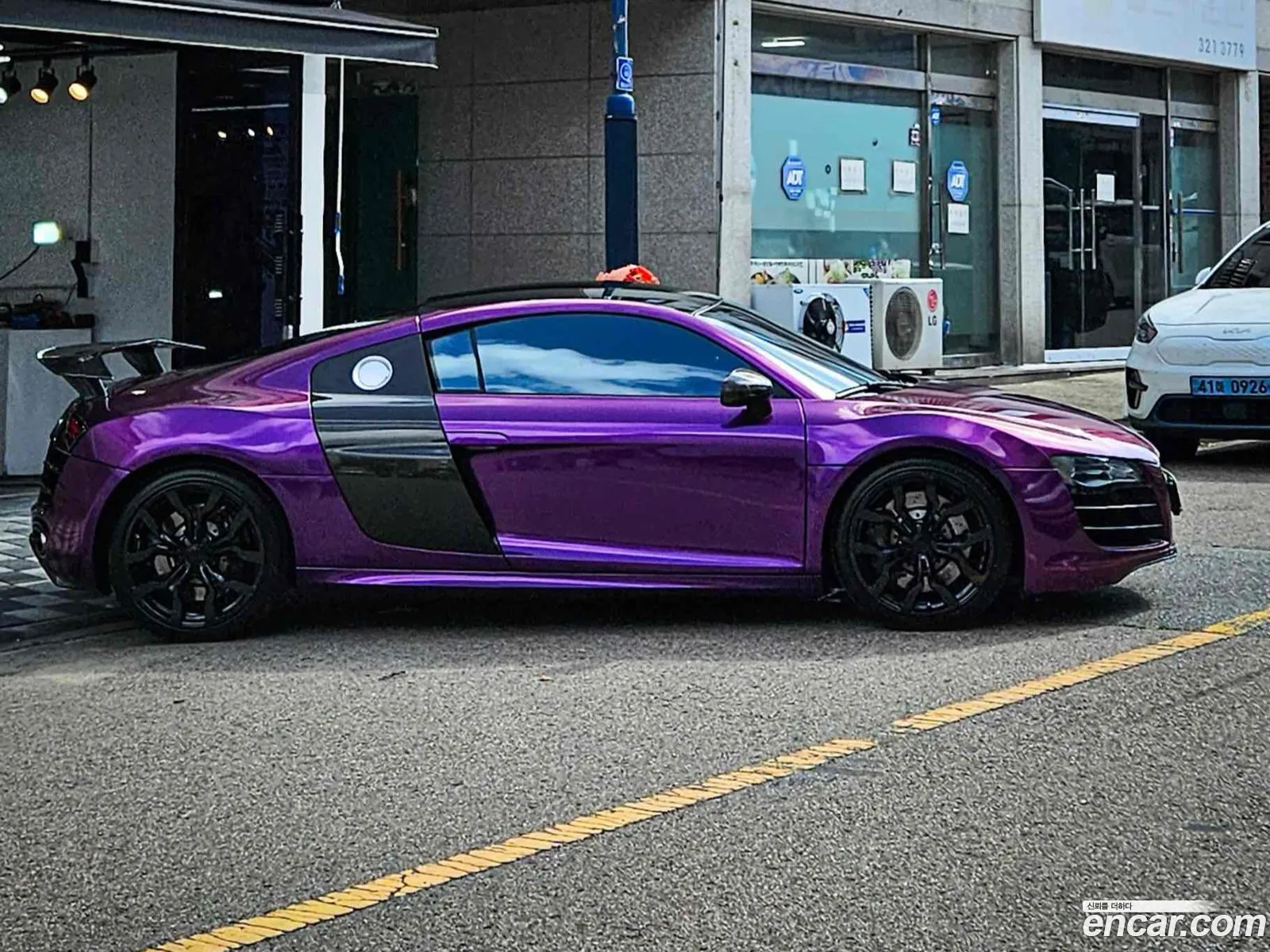 Audi R8 2010 — 8