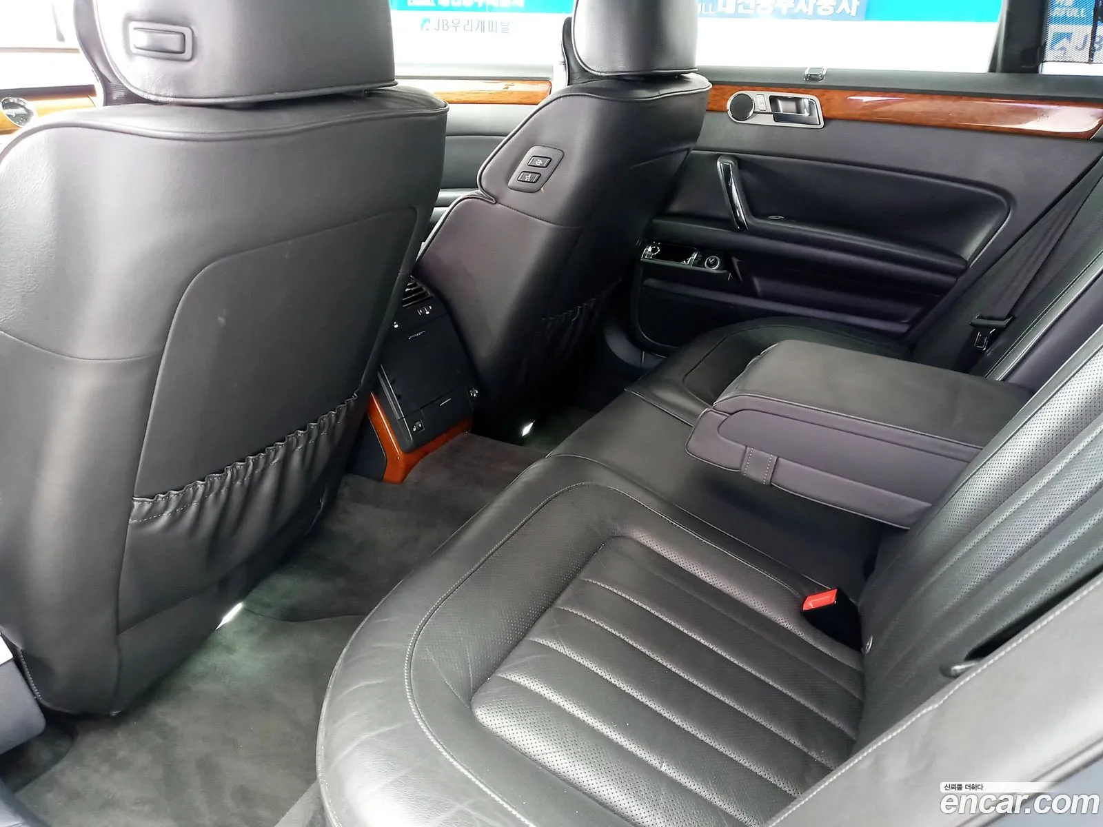 Volkswagen Phaeton 2010 — 12
