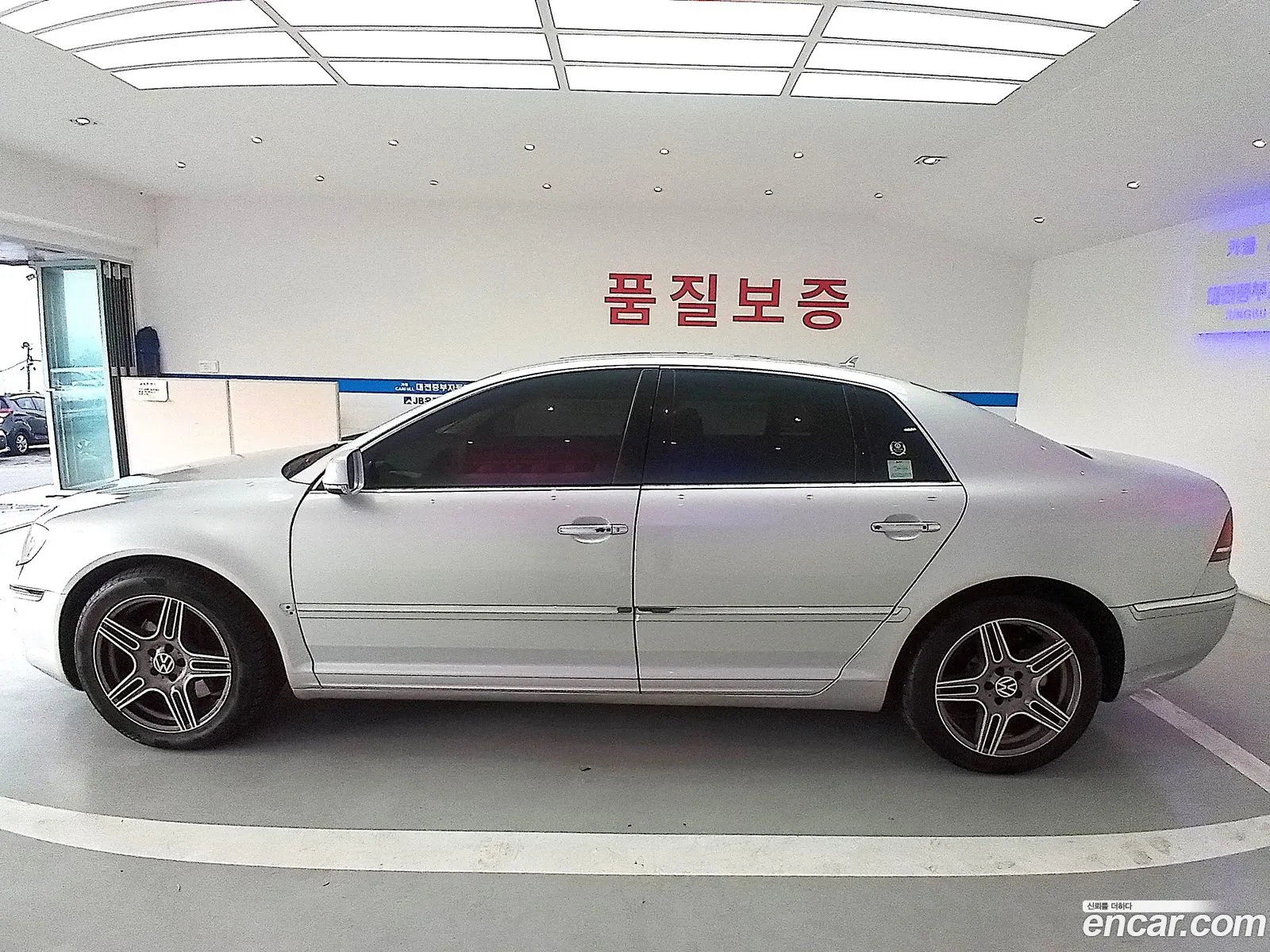 Volkswagen Phaeton 2010 — 3