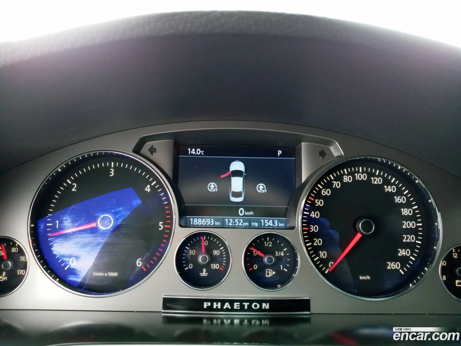 Volkswagen Phaeton 2010 — 11